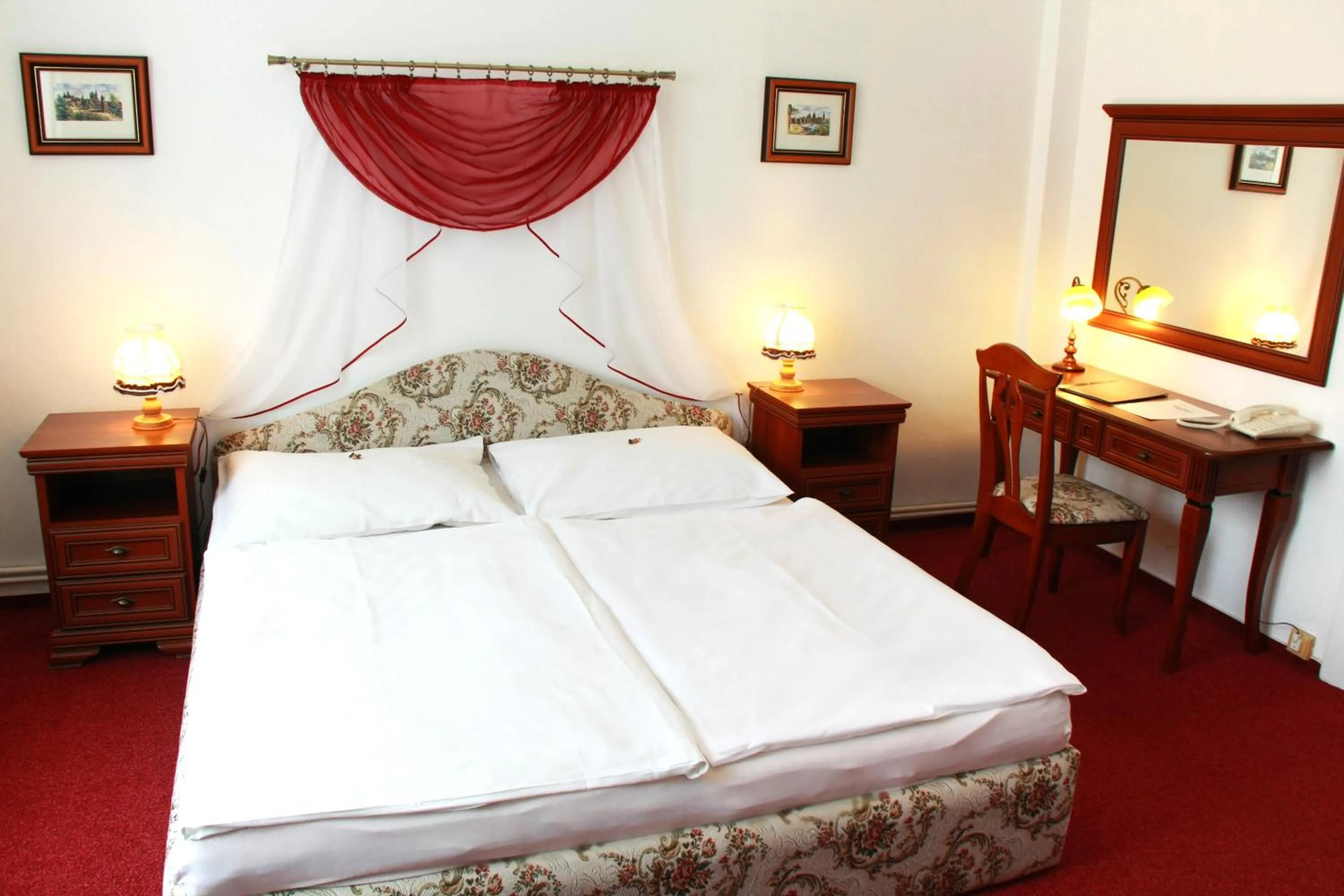 Bed in Hotel Excellent