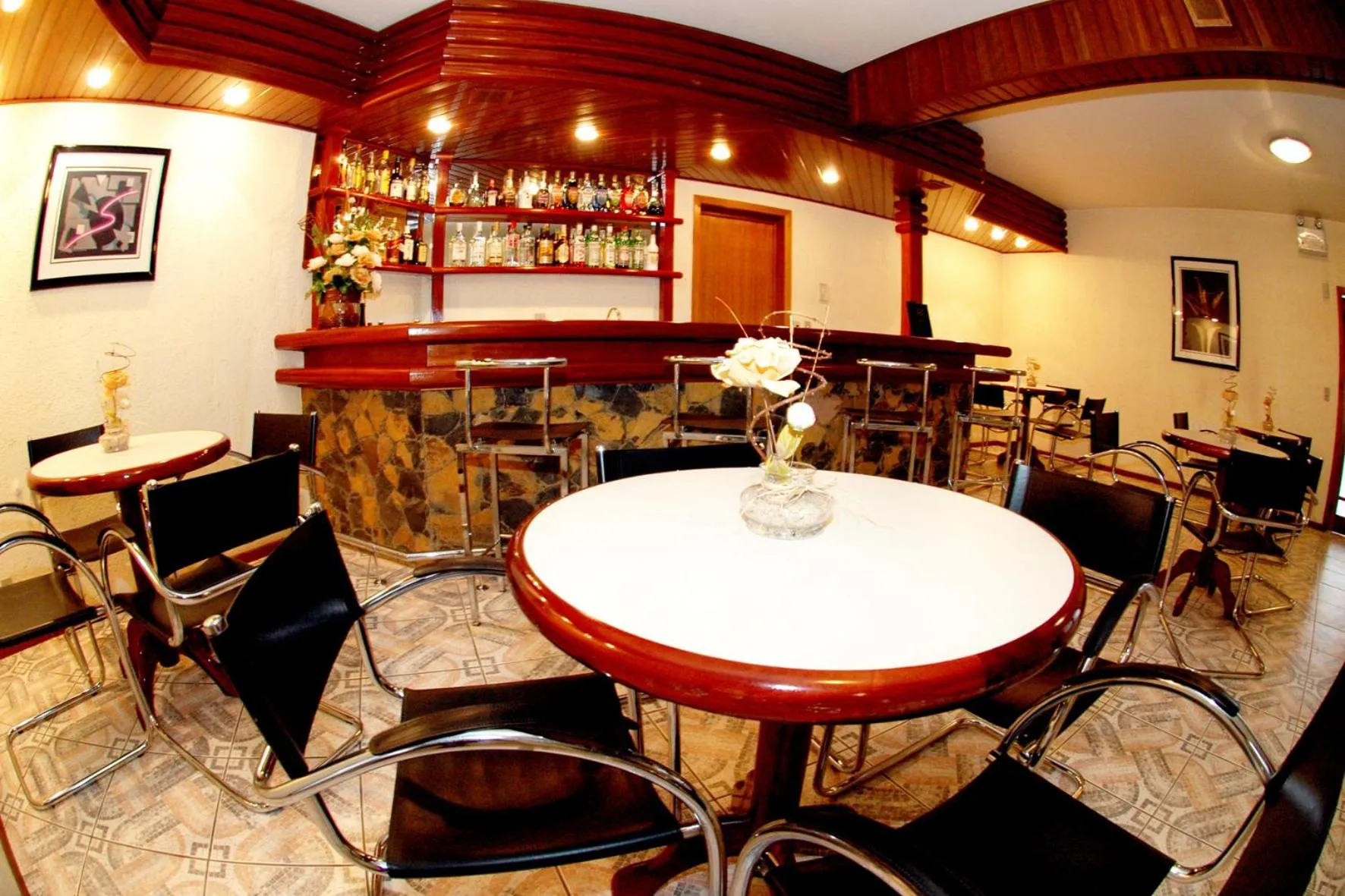 Lounge or bar in San Bernardo Park Hotel