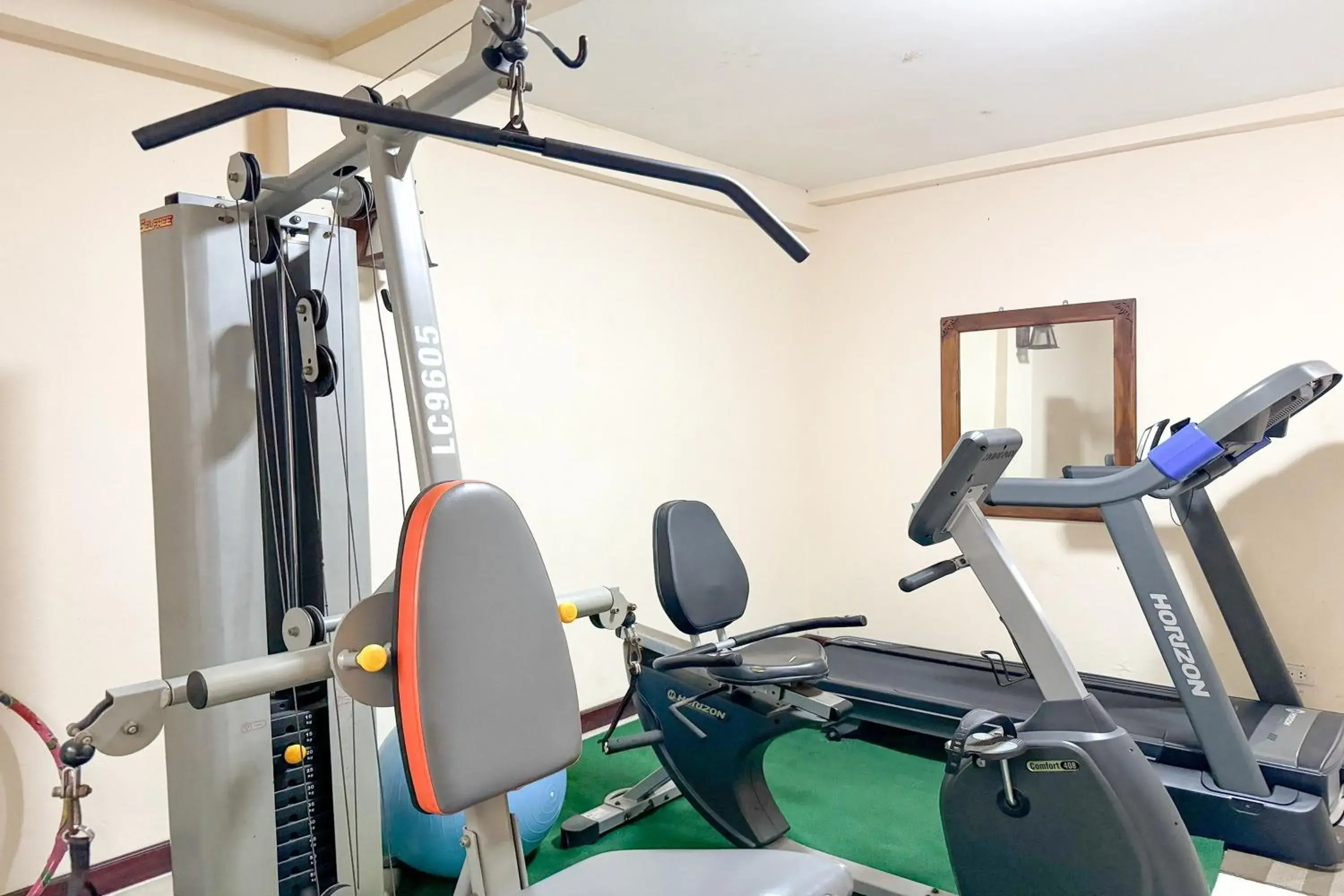 Fitness centre/facilities in SK House 2 Fitness centre/facilities in SK House 2