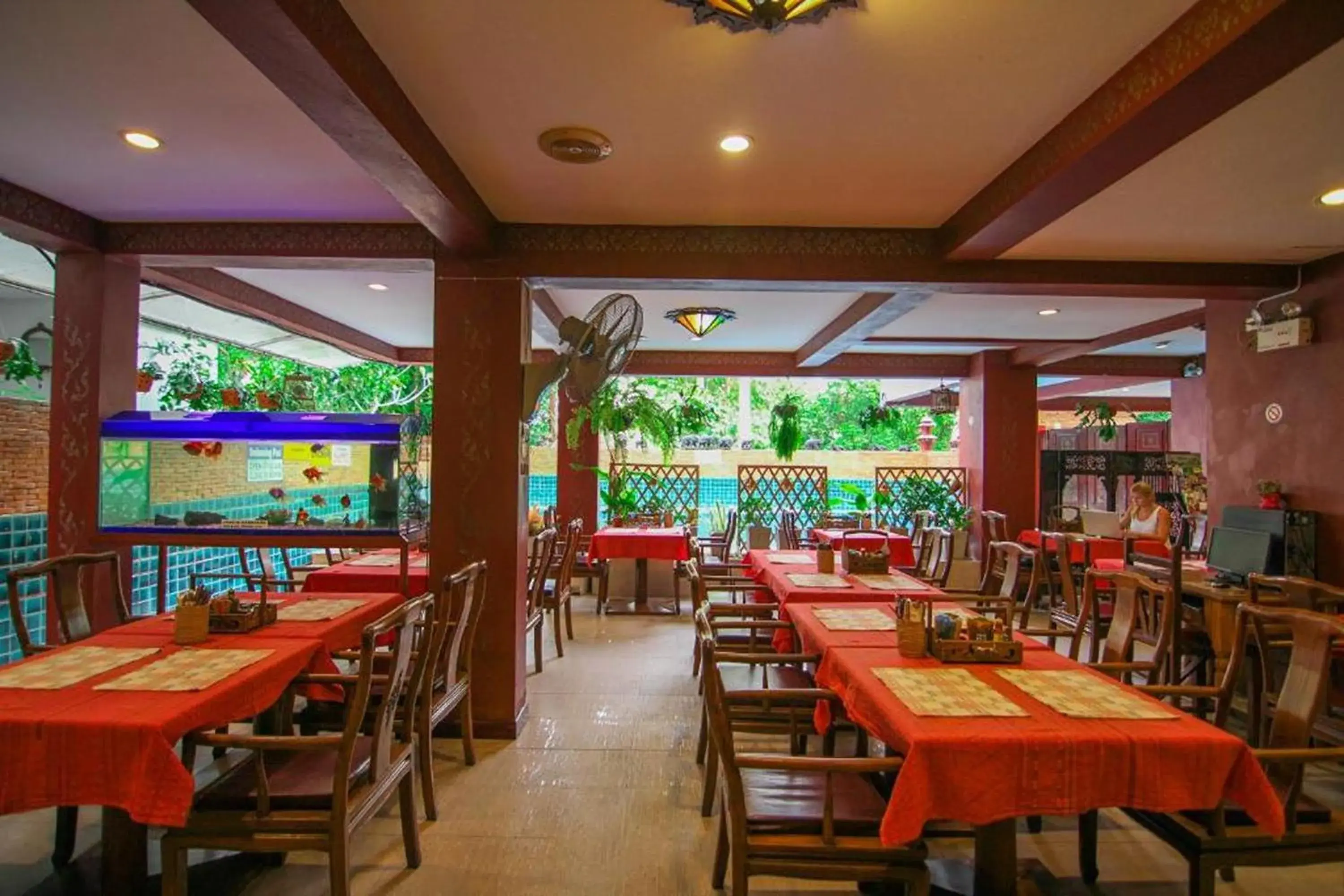 Restaurant/places to eat in SK House 2 Restaurant/places to eat in SK House 2