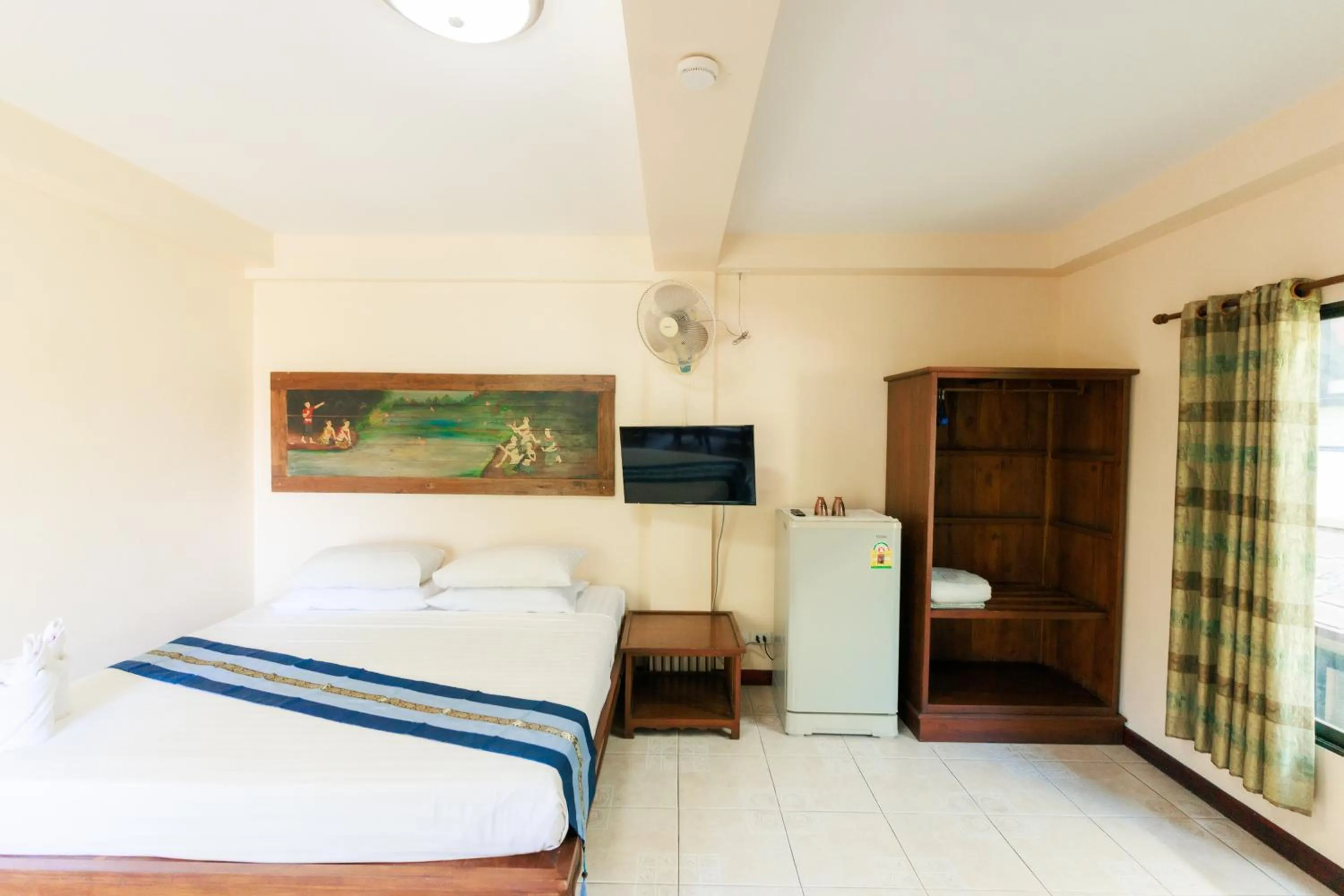 Bedroom, Bed in SK House 2