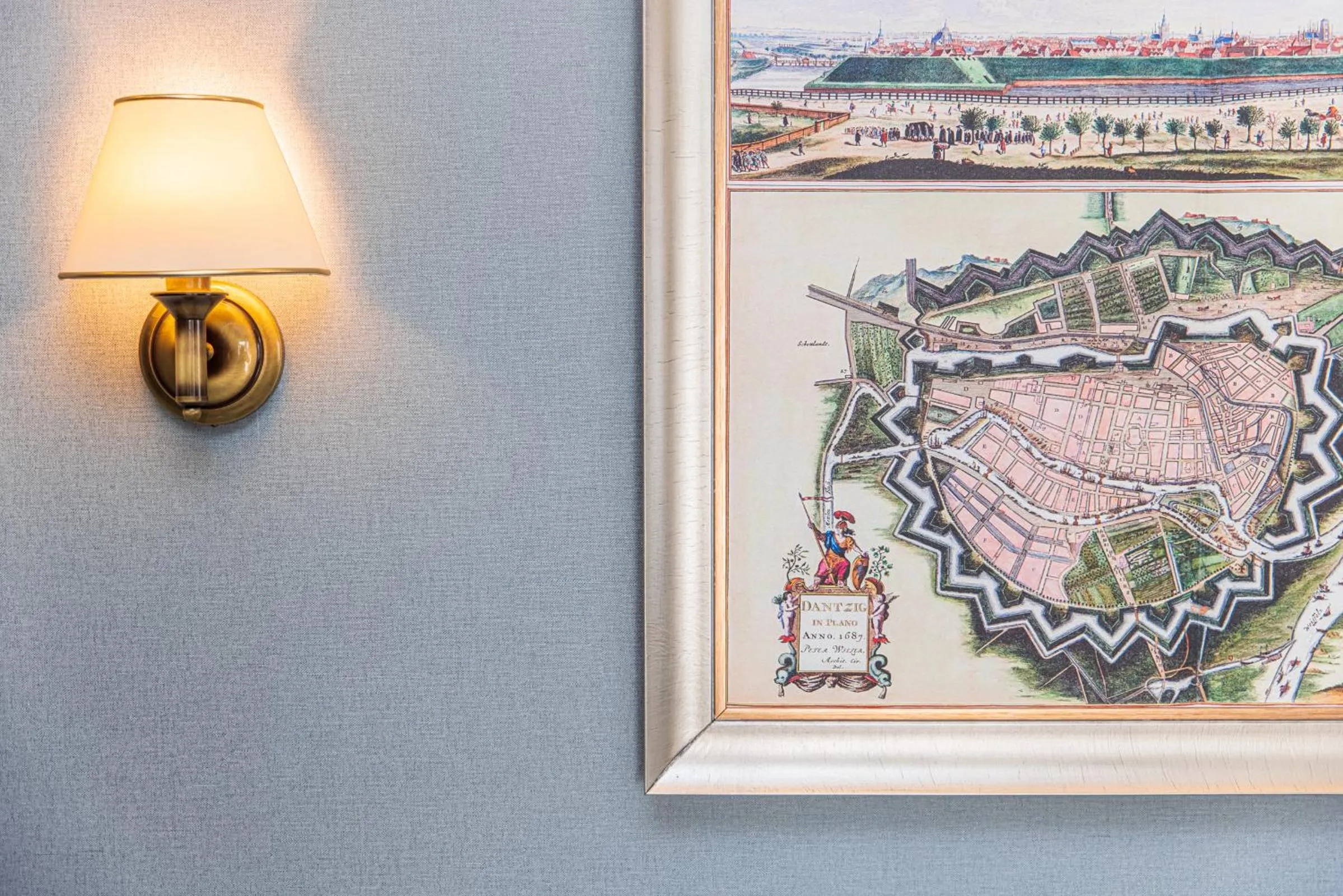 Logo/Certificate/Sign in Senoji Hansa Hotel