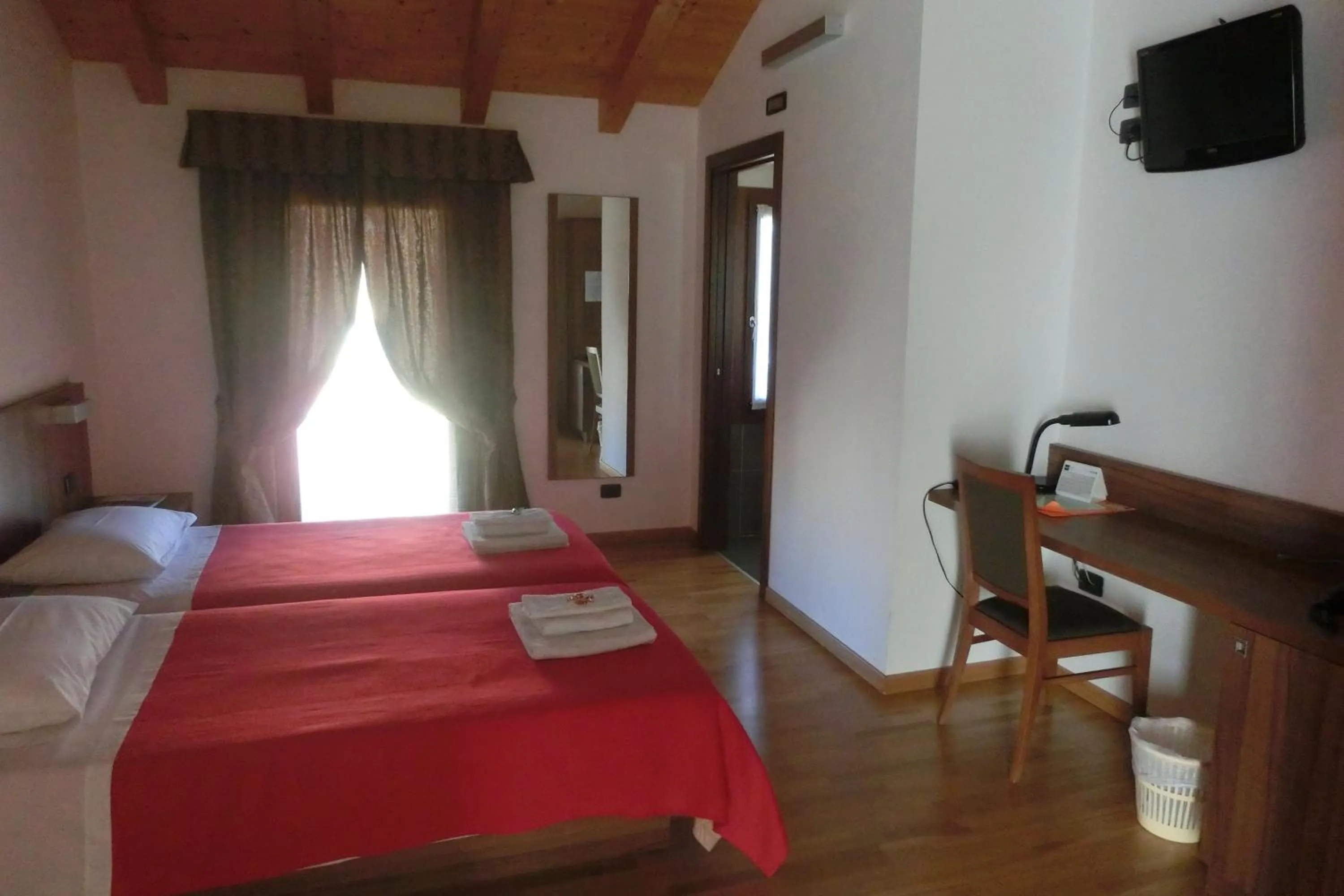 Photo of the whole room, Bed in Hotel C25