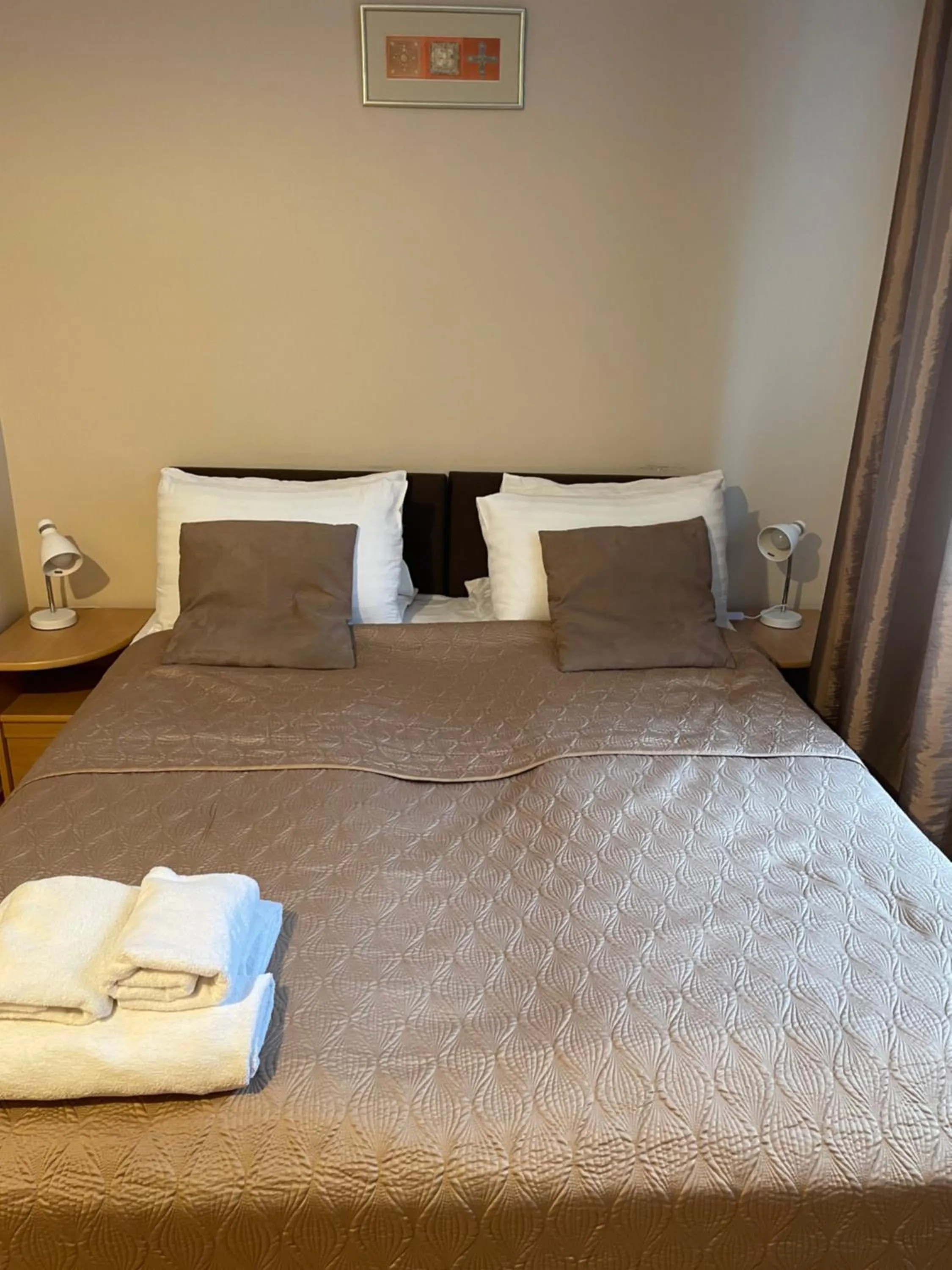 Bed in Hotel Jerevan