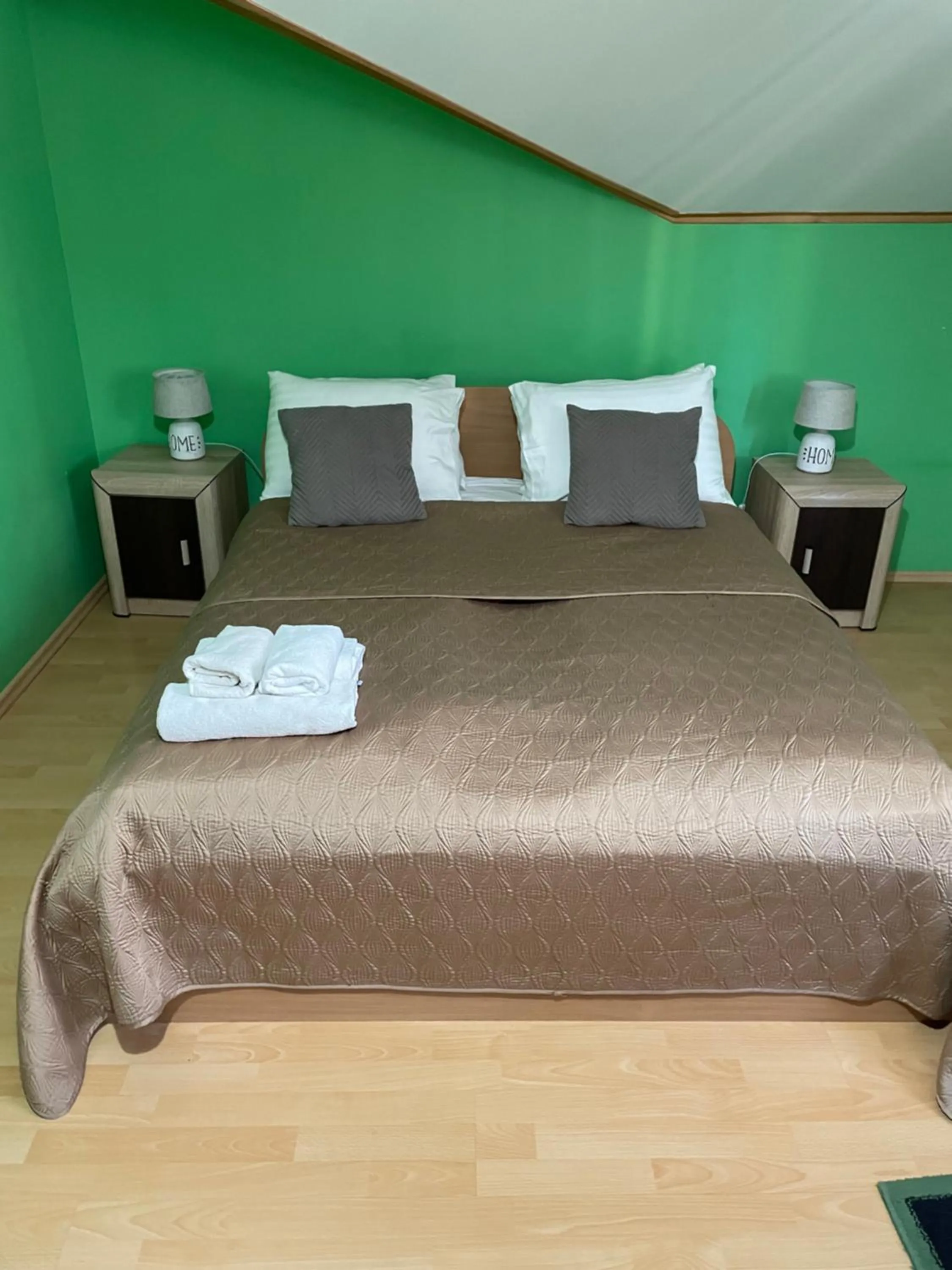 Bed in Hotel Jerevan