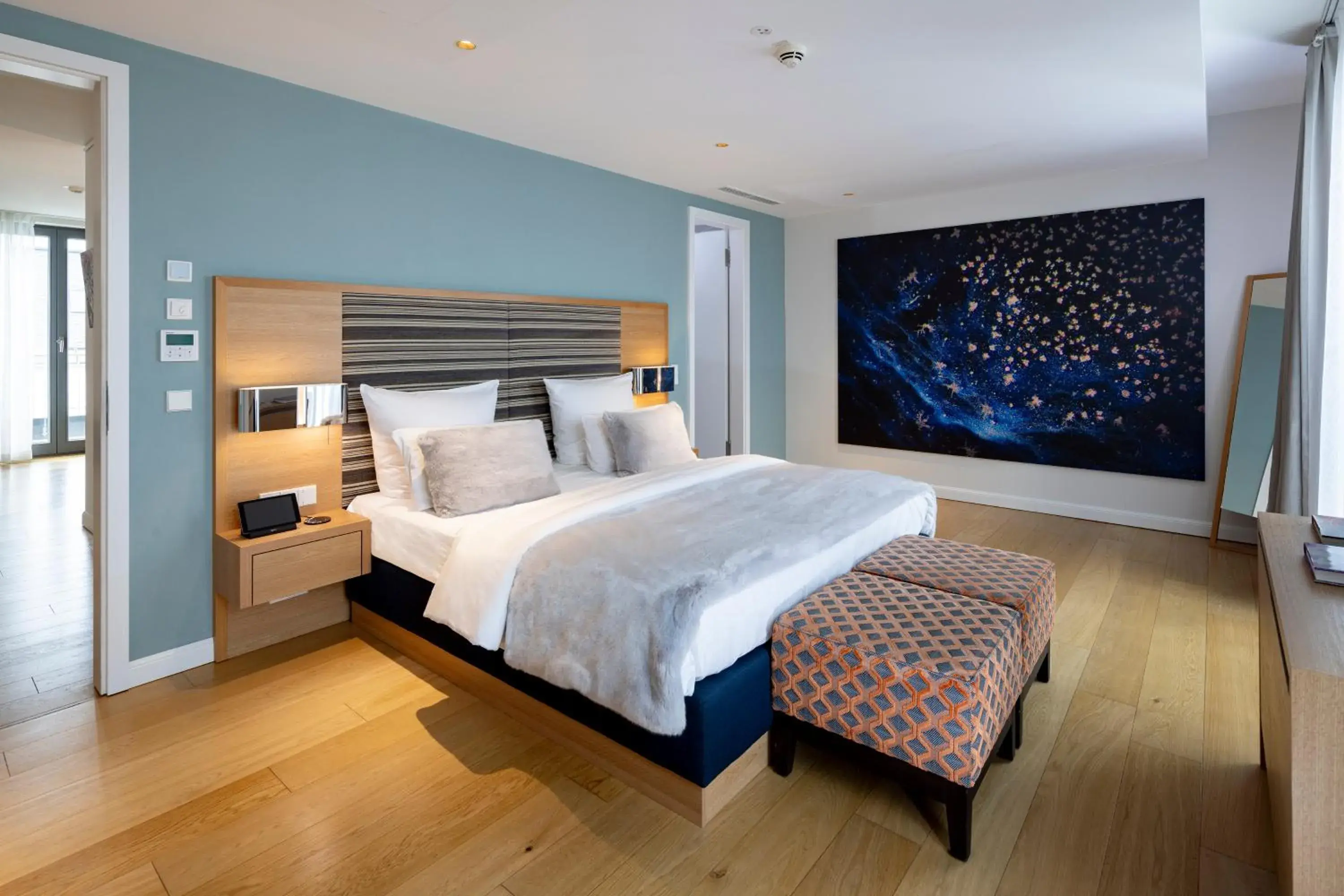 Bedroom, Bed in The Wellem, in The Unbound Collection by Hyatt Bedroom, Bed in The Wellem, in The Unbound Collection by Hyatt