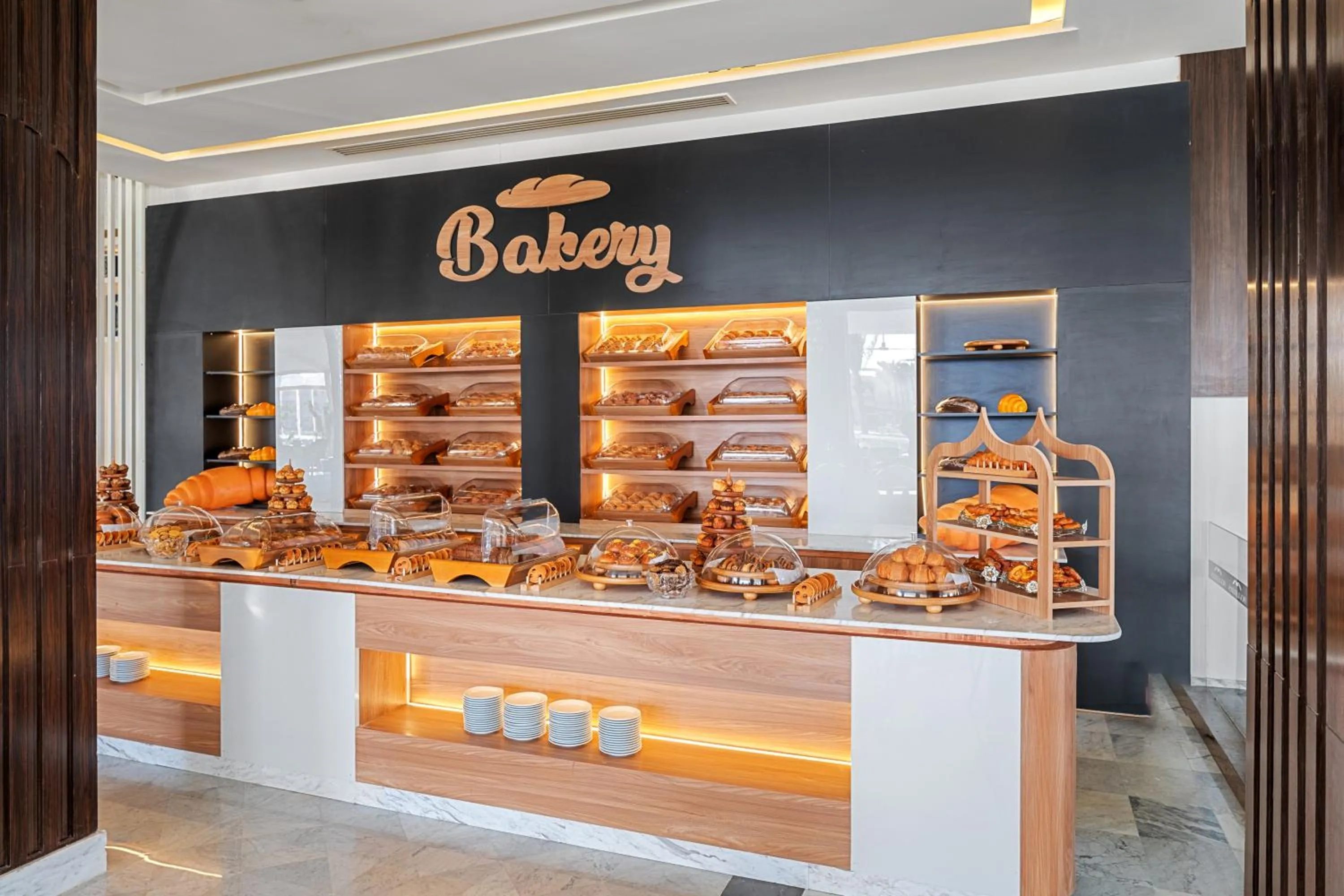 Food in Pickalbatros Dana Beach Resort - Aqua Park