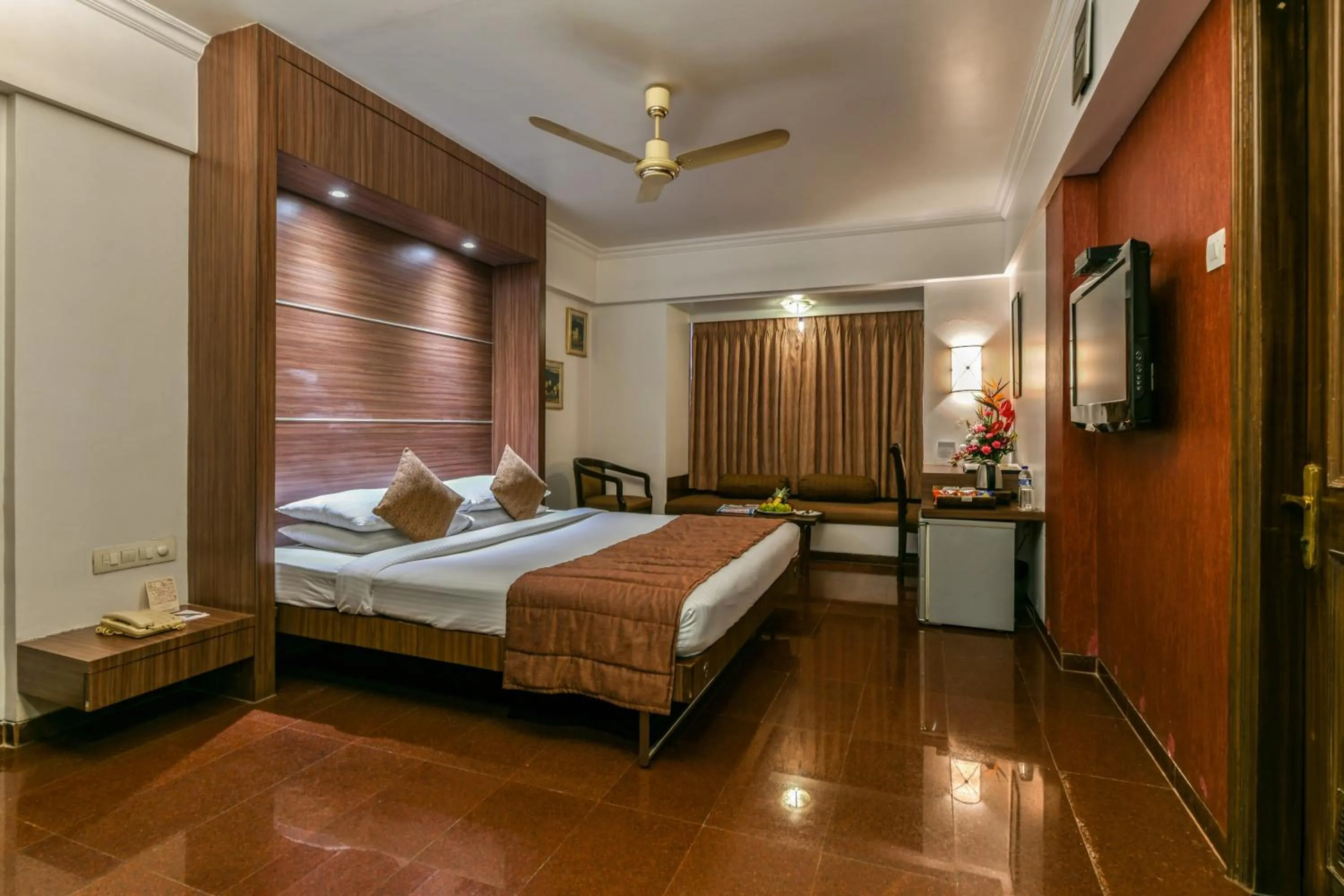 Bed in The Paradise By Tunga