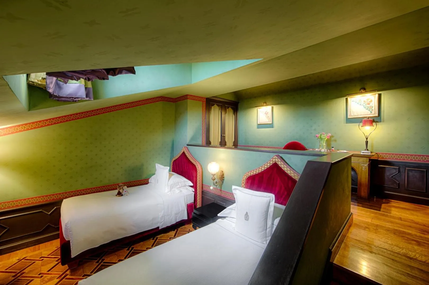 Bedroom, Bed in Villa Cora