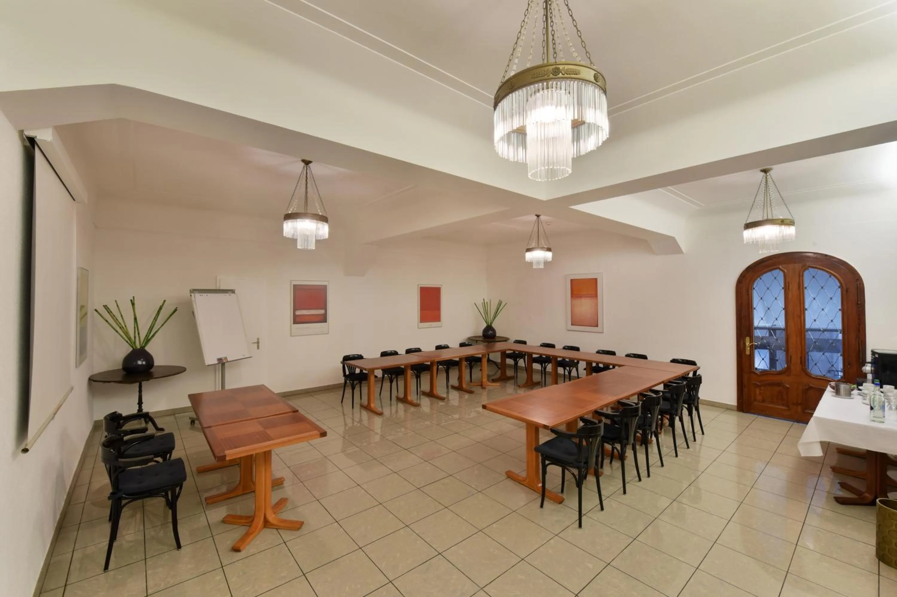 Banquet/Function facilities in Hotel National Bern