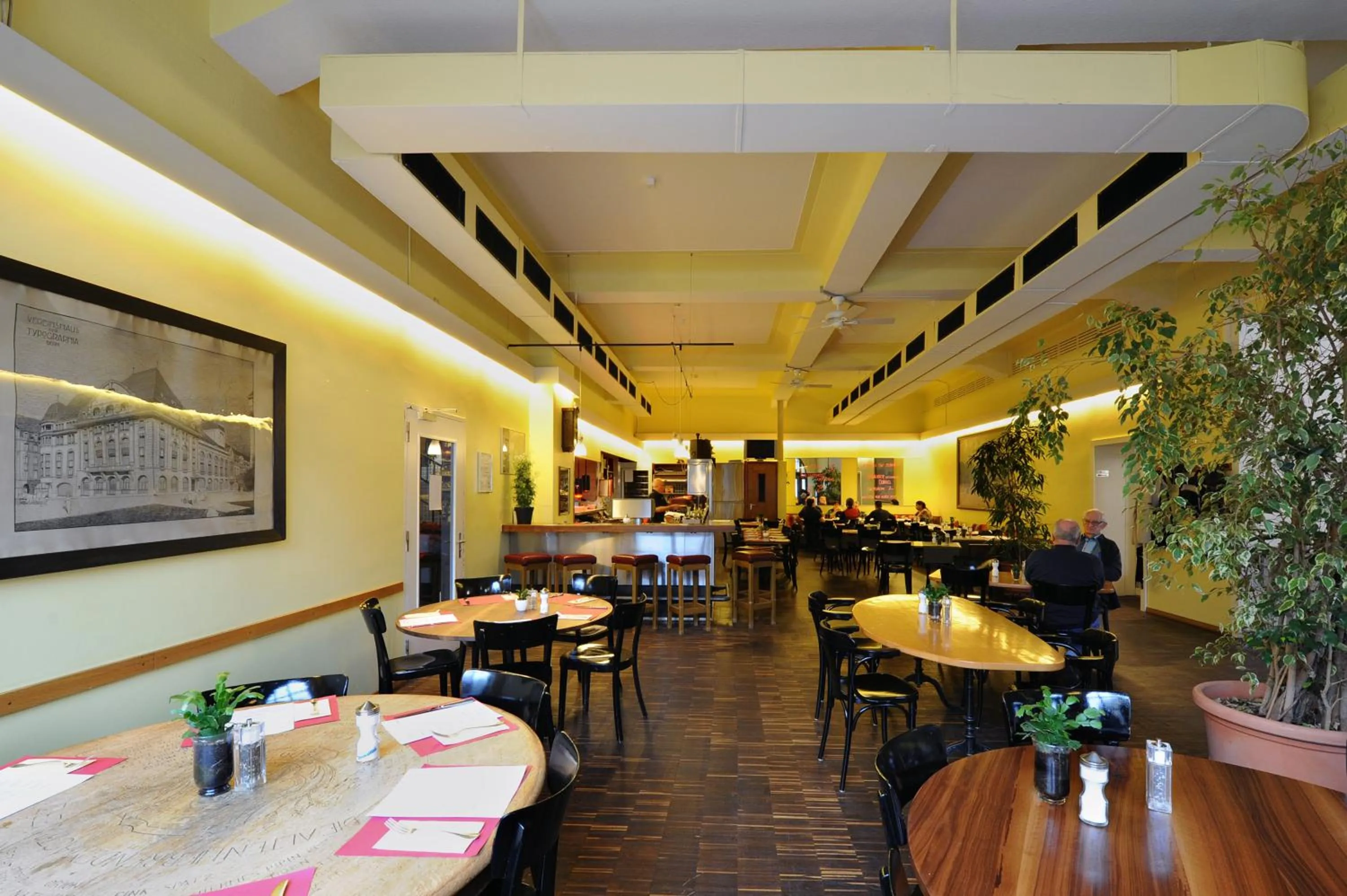 Restaurant/places to eat in Hotel National Bern