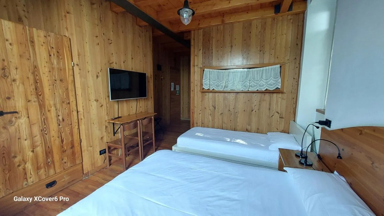 Bed in Ristorante Hotel Falchetto