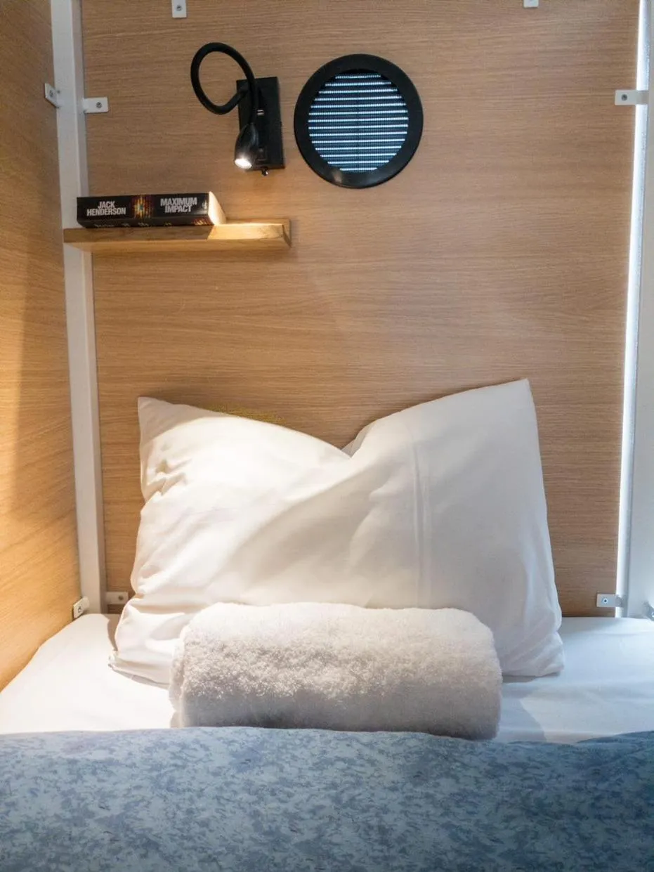 Bed in Smart Camden Inn