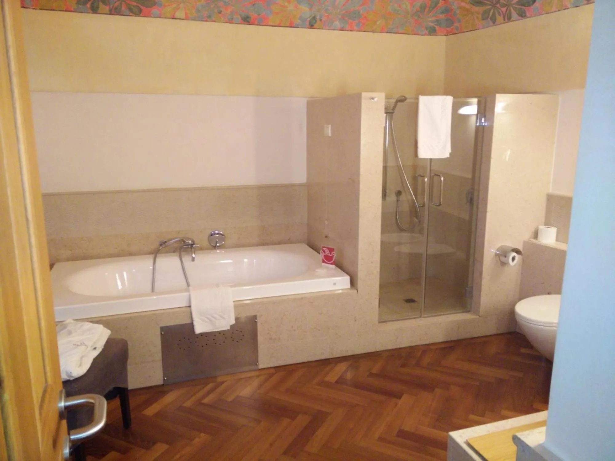 Shower in Santa Rosa Relais