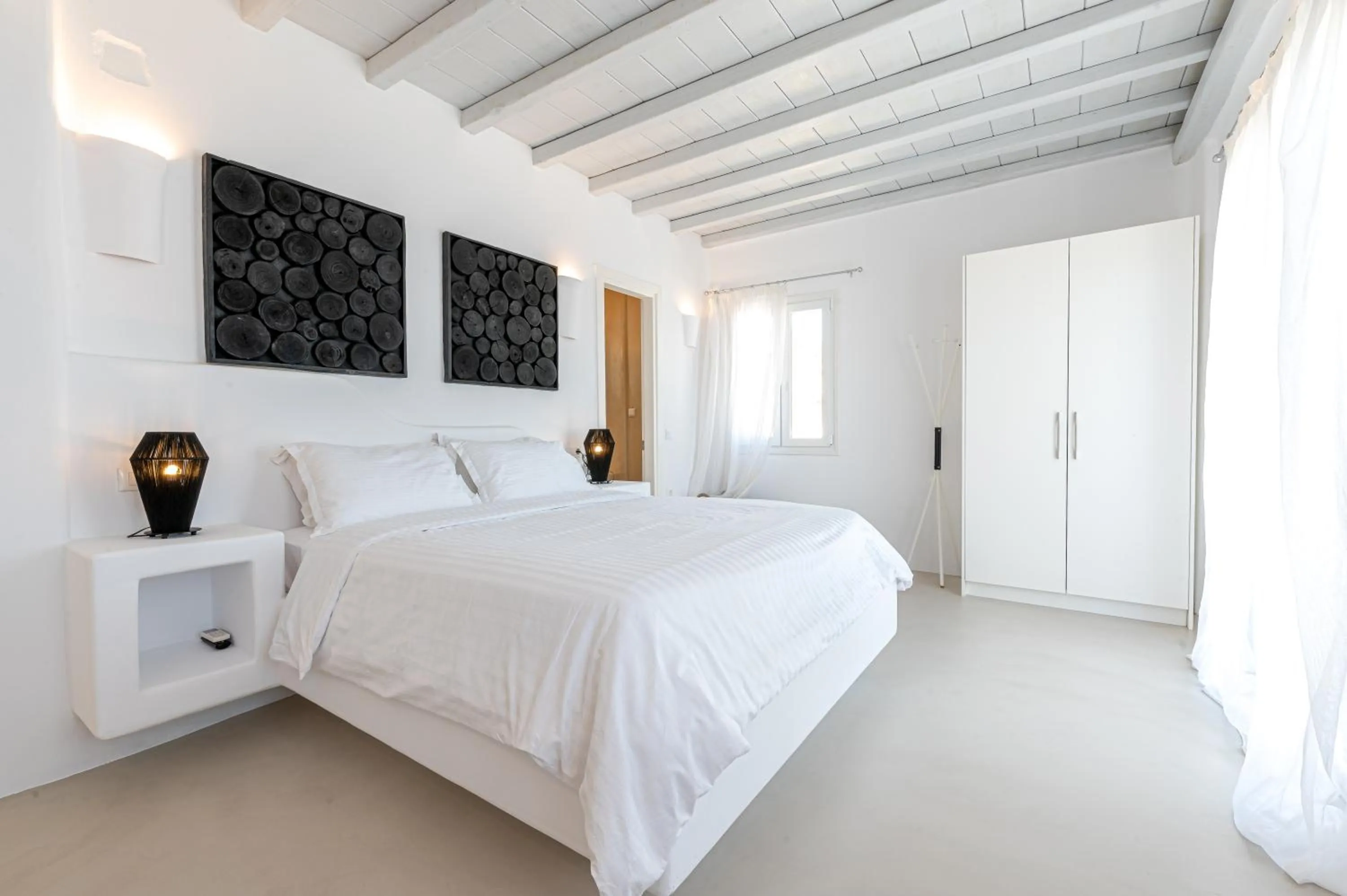 Bed in Carpe Diem Villas Mykonos ,Heated Pool!