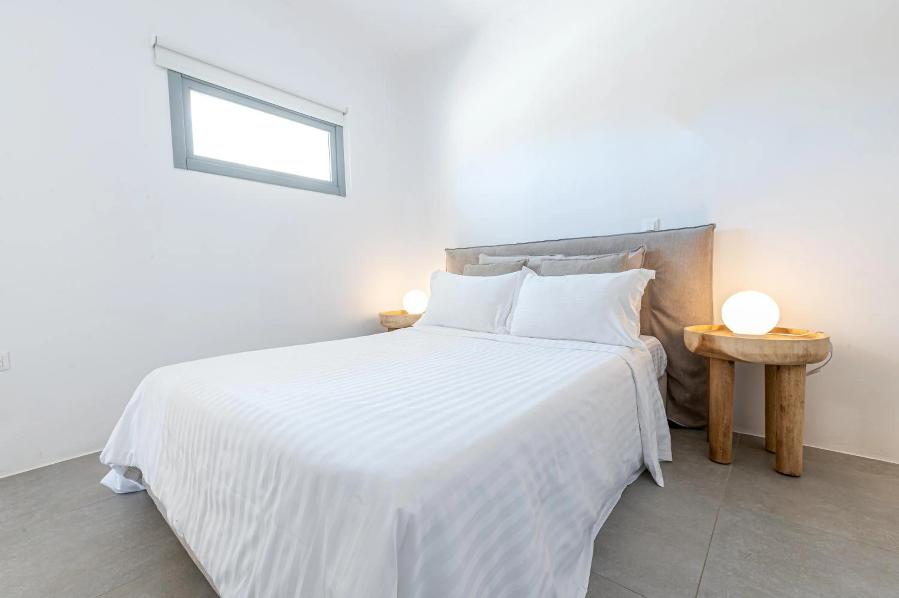 Bed in Carpe Diem Villas Mykonos ,Heated Pool!