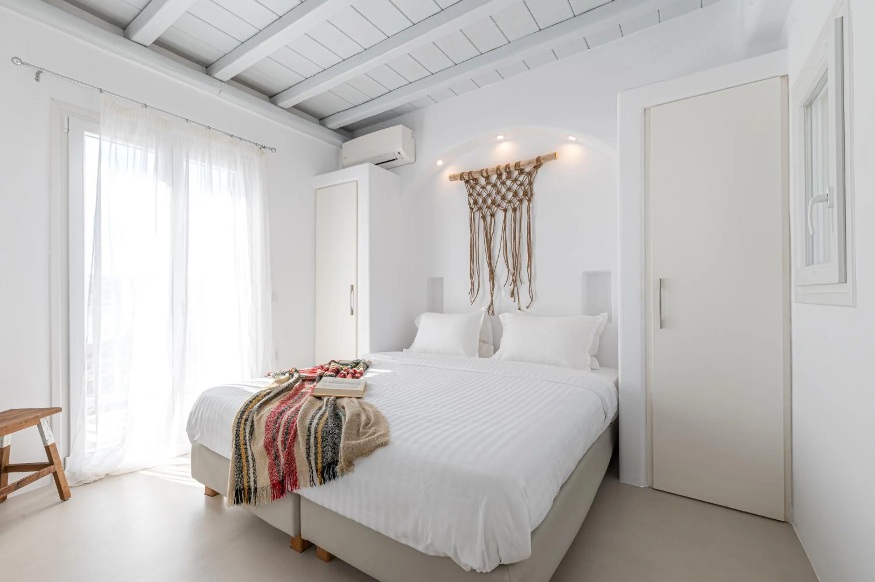 Bed in Carpe Diem Villas Mykonos ,Heated Pool!