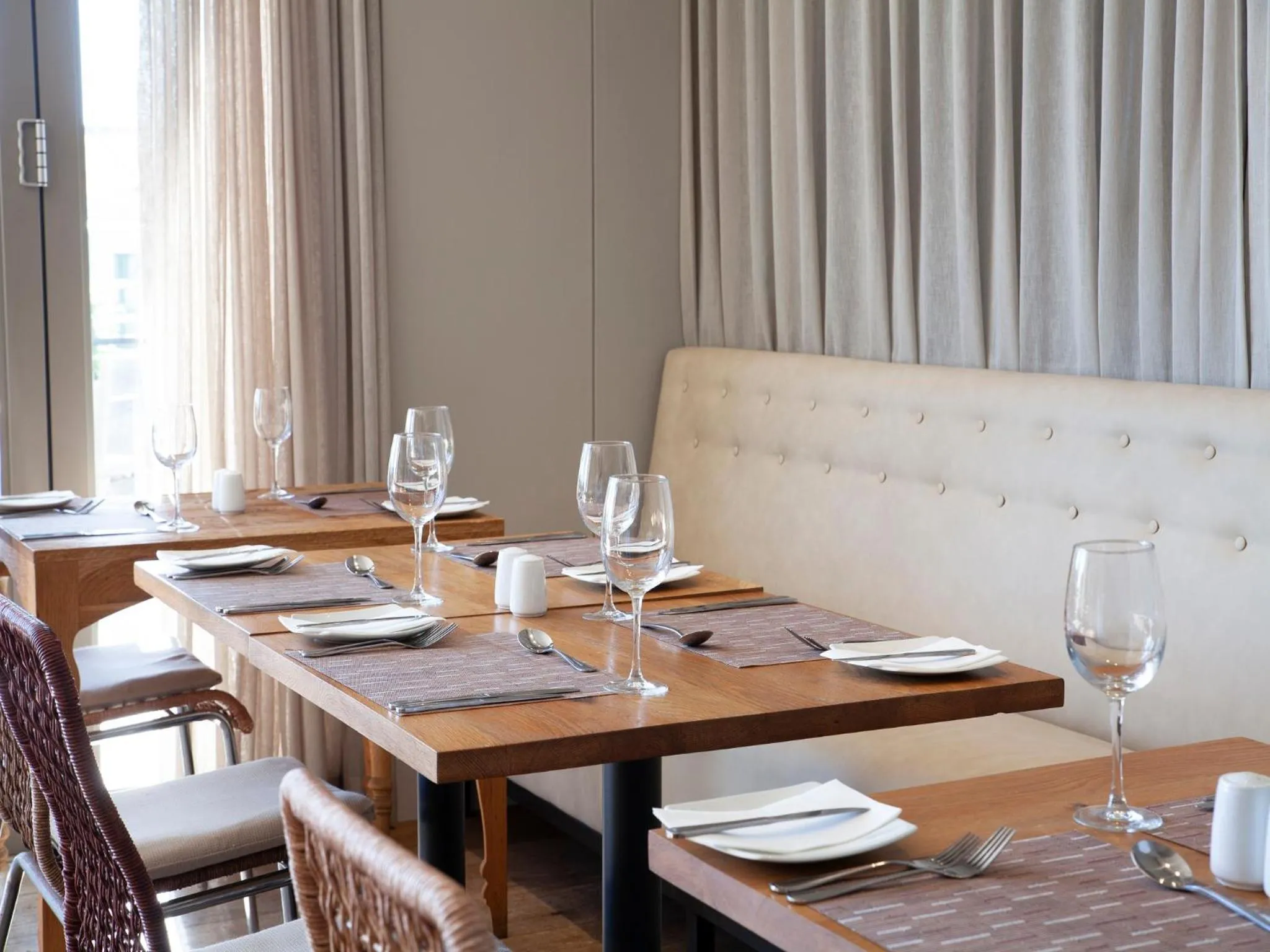 Restaurant/places to eat in Atlantic Beach Hotel