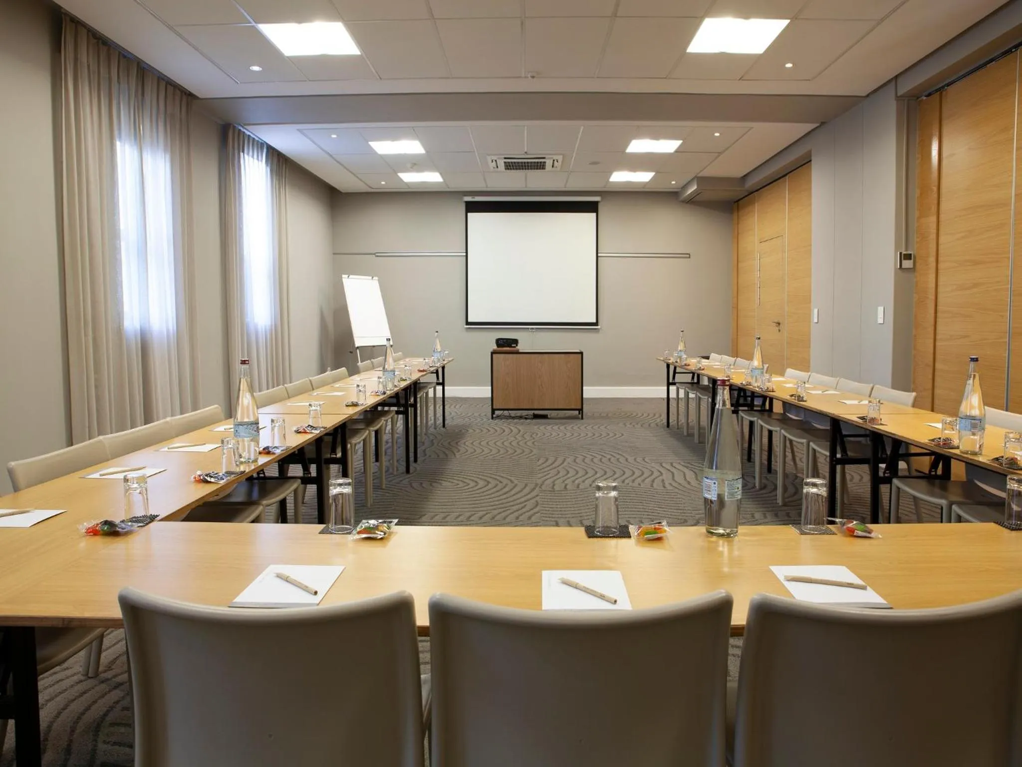 Business facilities in Atlantic Beach Hotel