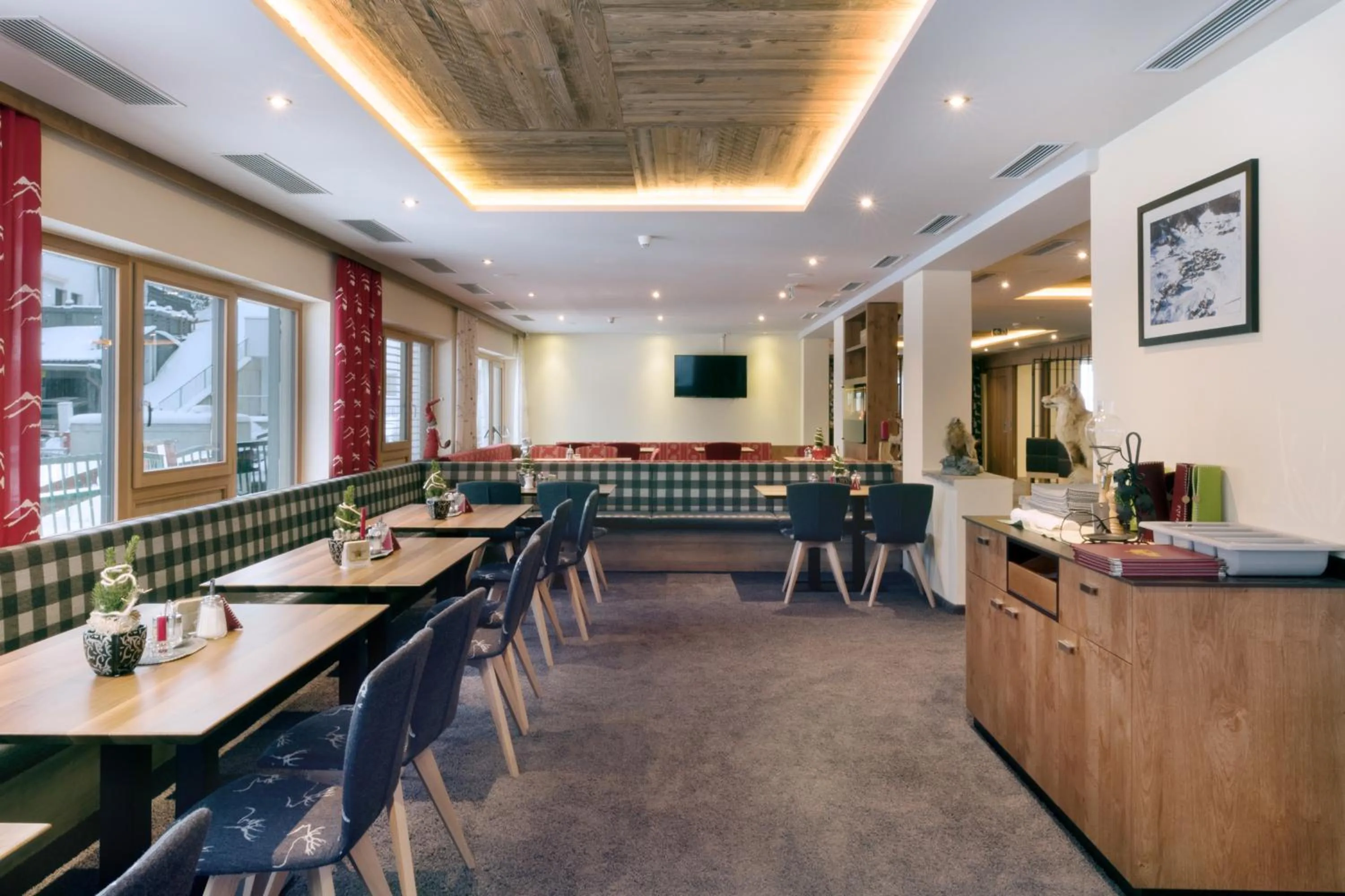 Restaurant/places to eat in Hotel Waldcafe