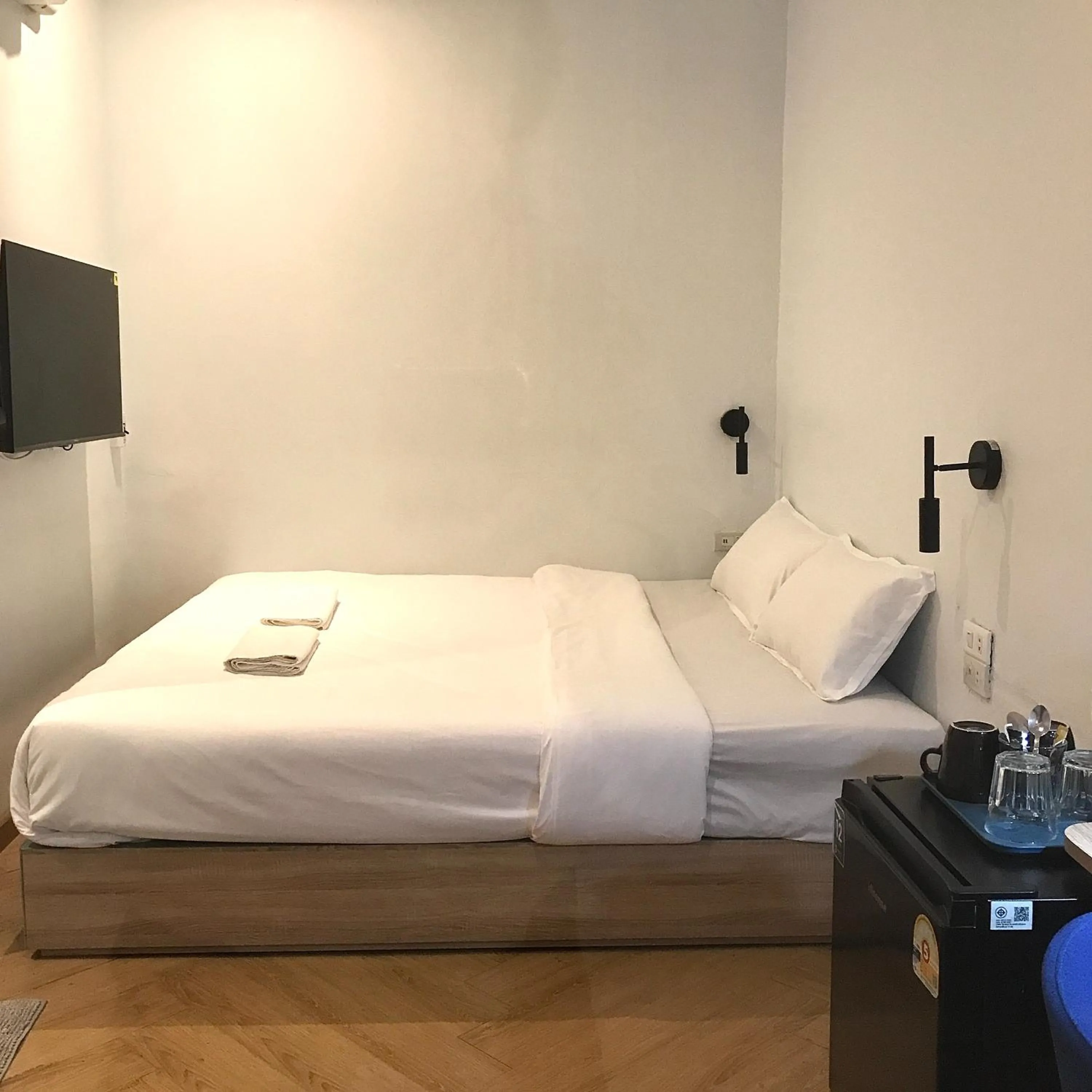 Bedroom, Bed in Beige Poshtels + Netflix