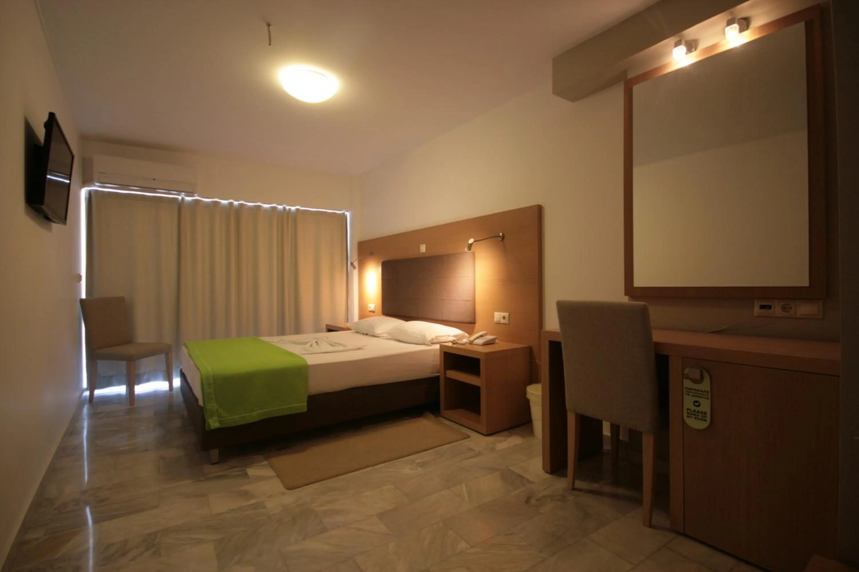 Photo of the whole room in Liberty Hotel