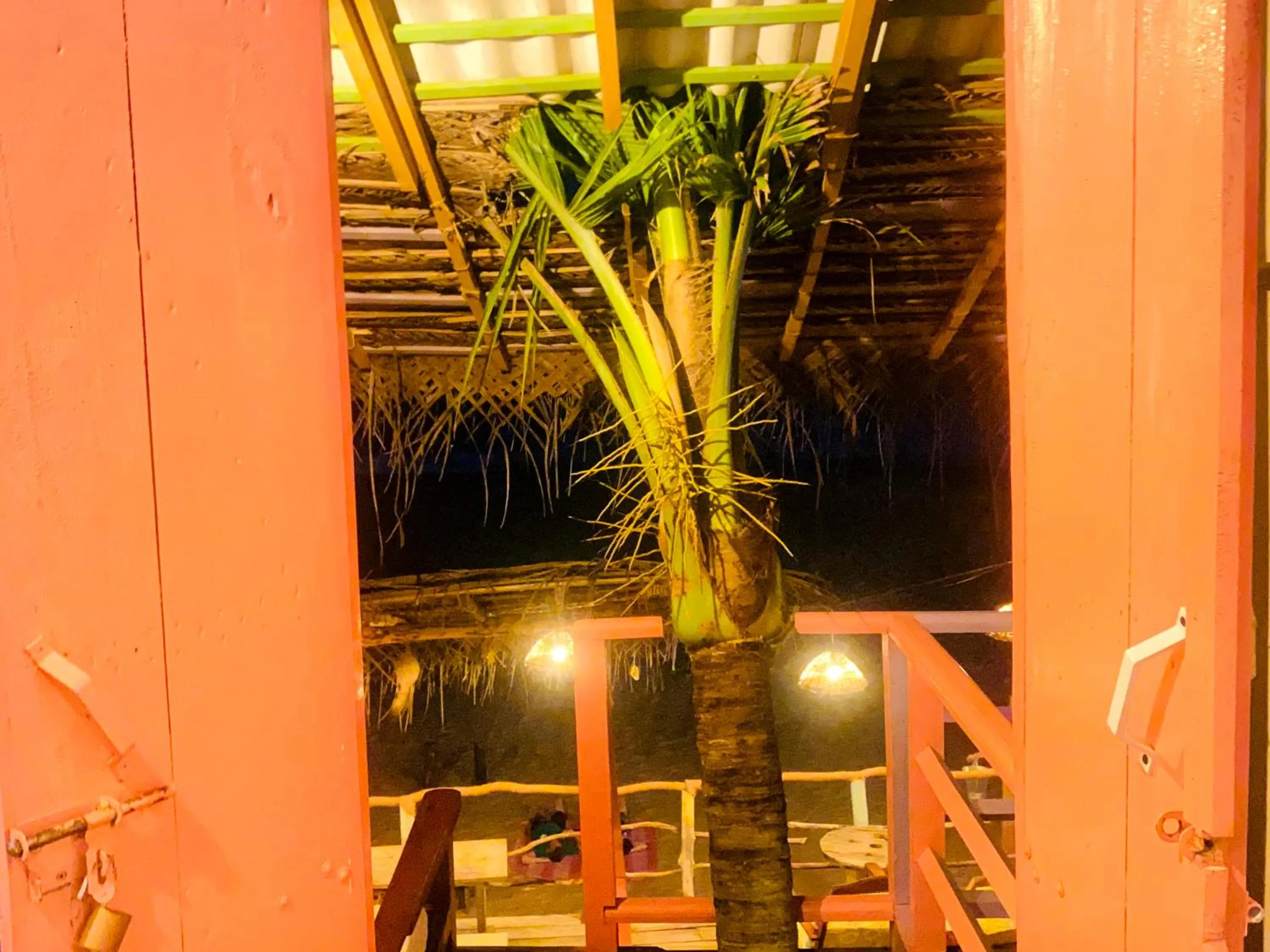 Night in Amaranthe Beach Cabanas