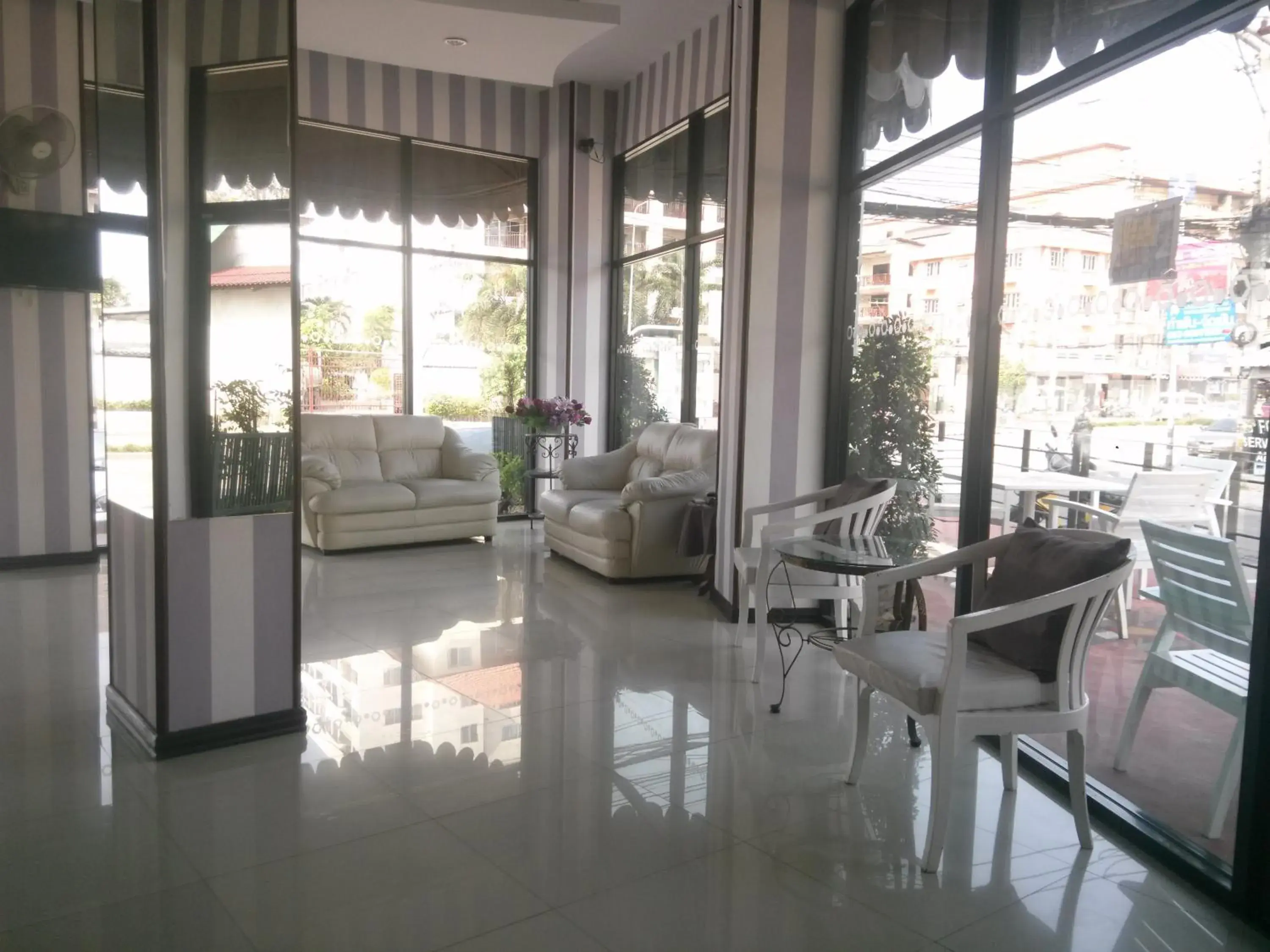 Lobby or reception, Seating Area in Grand Residence Jomtien