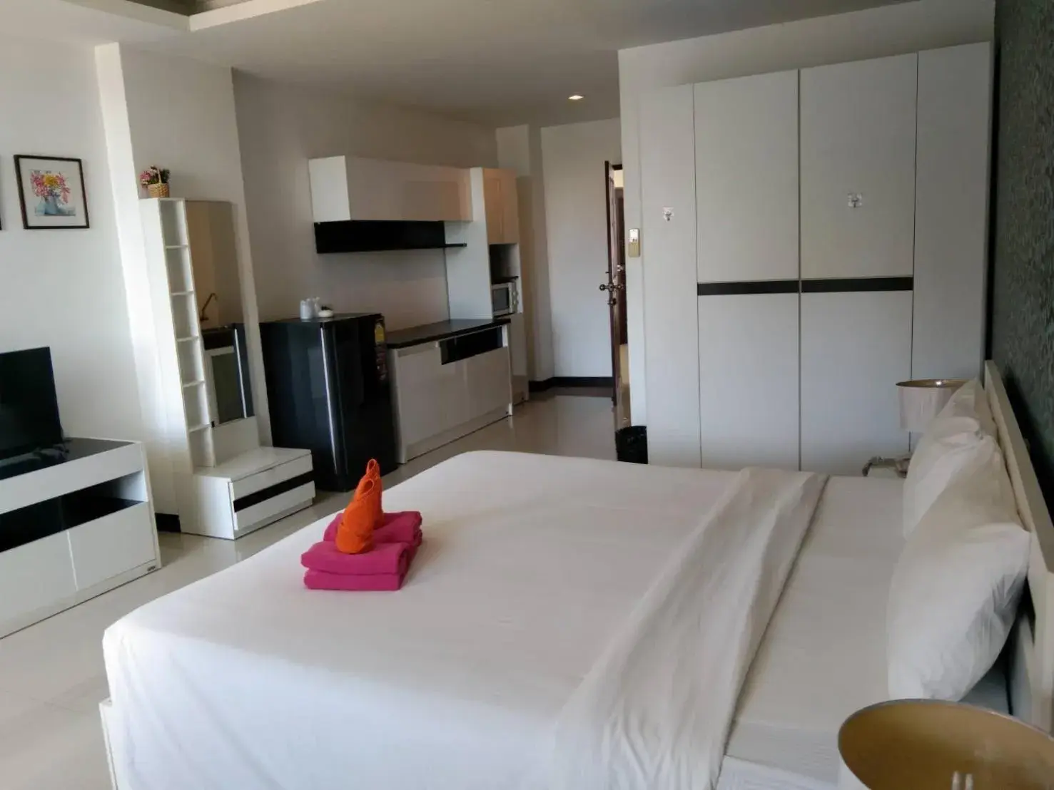 Bed in Grand Residence Jomtien