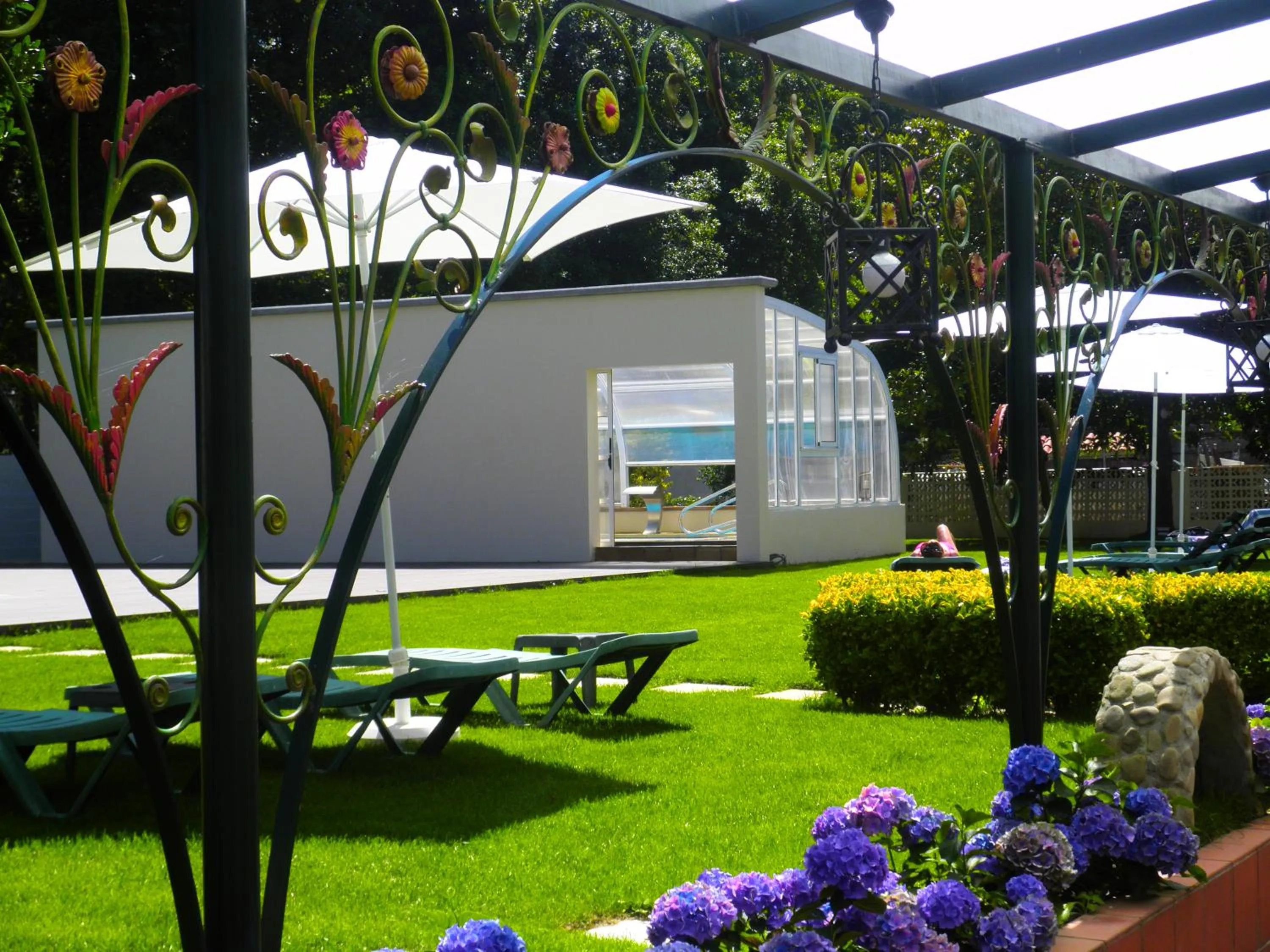 Garden in Hotel Balneario De Alceda