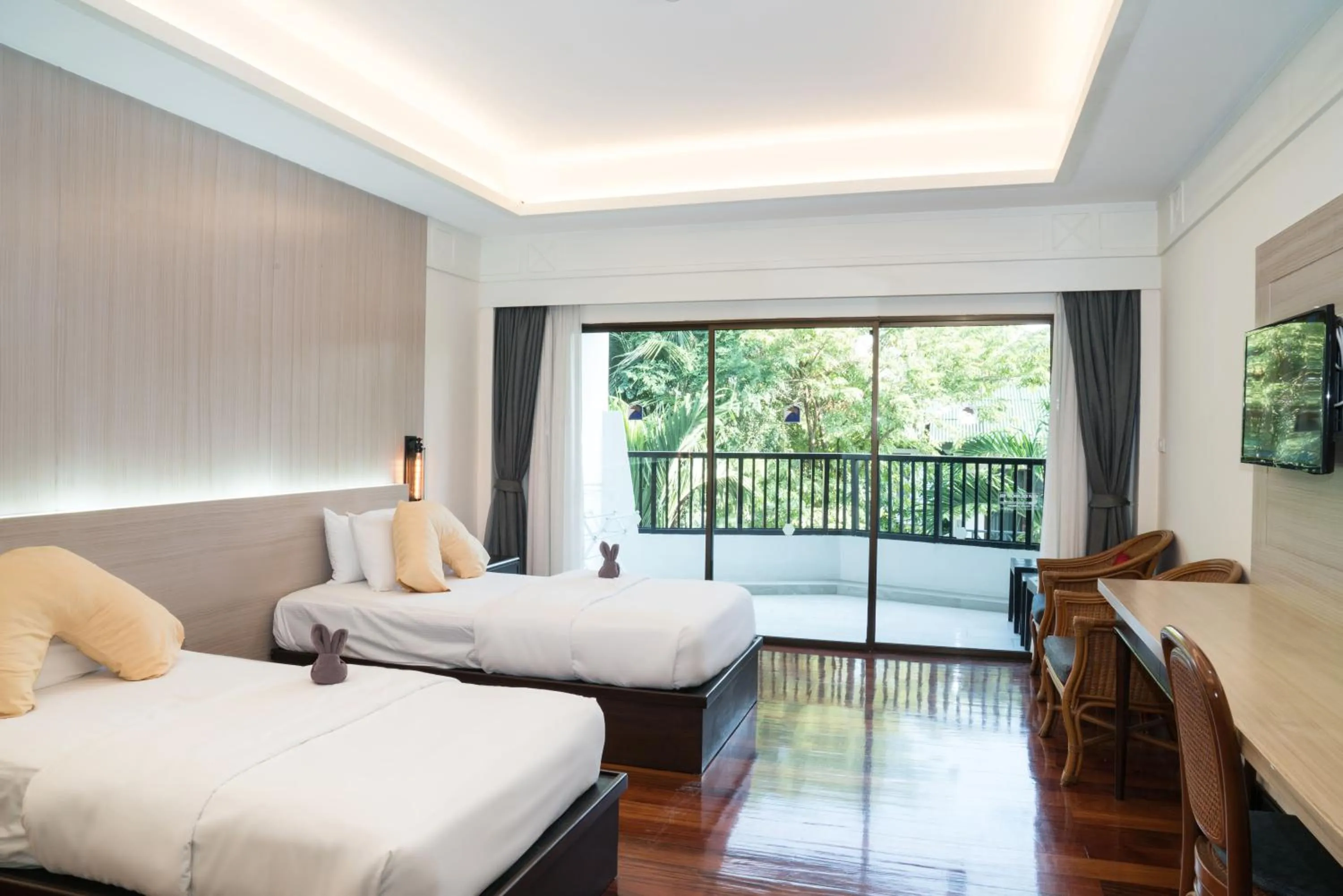 Bed in Grand Jomtien Palace Hotel - SHA Extra Plus