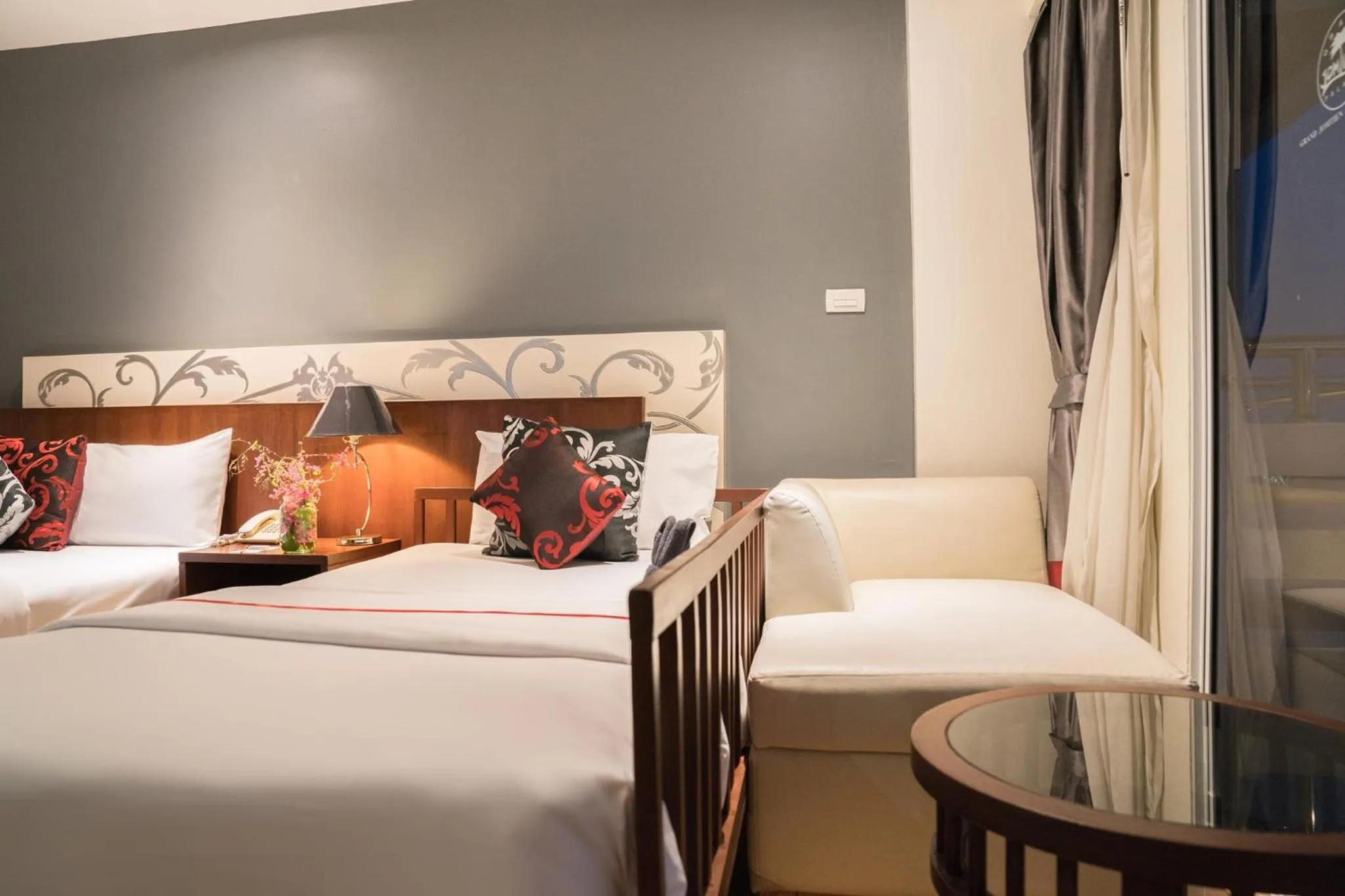 Bed in Grand Jomtien Palace Hotel - SHA Extra Plus