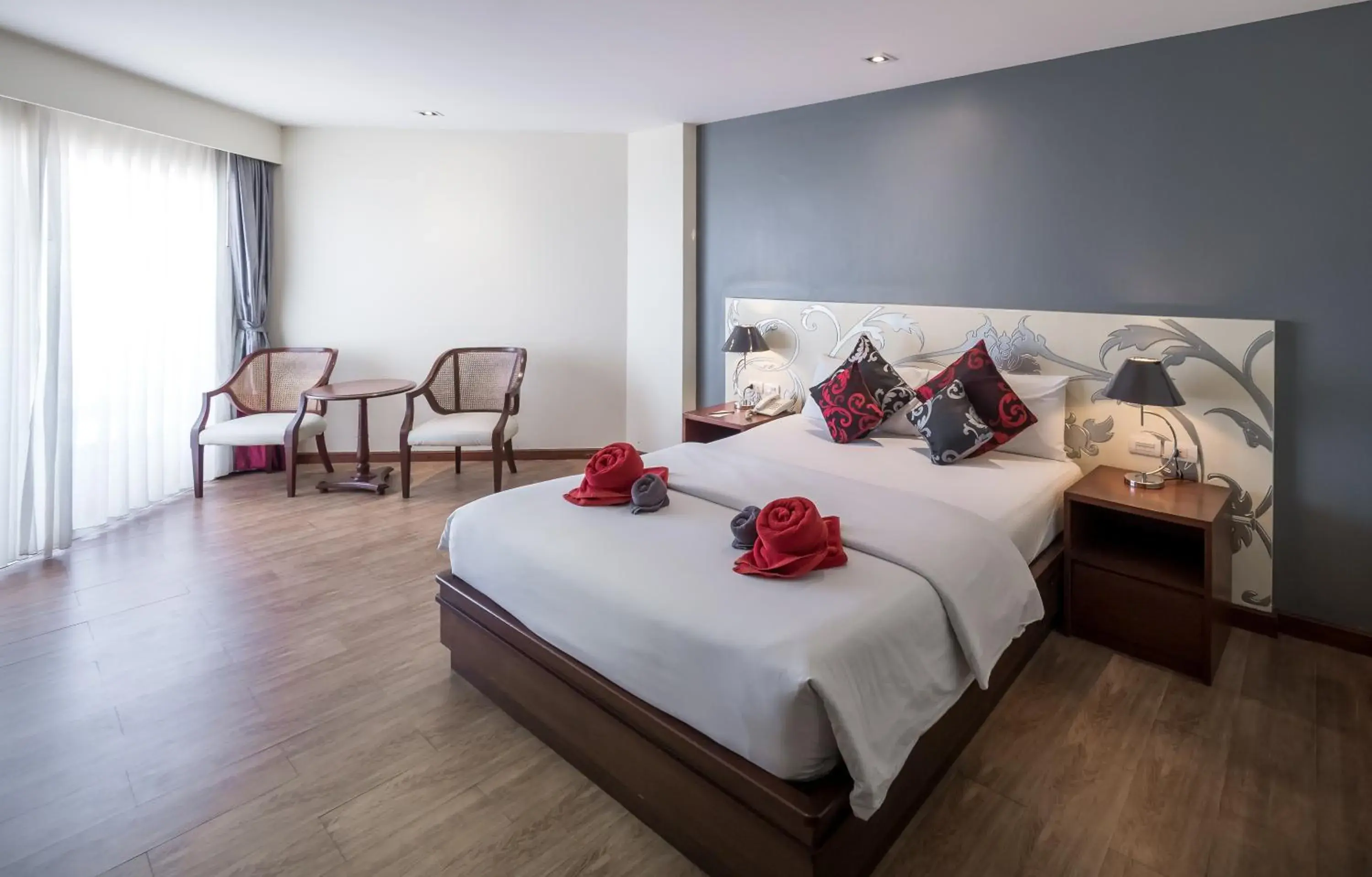 Superior Double or Twin Room Low floor (flr 1st-3rd) in Grand Jomtien Palace Hotel - SHA Extra Plus Superior Double or Twin Room Low floor (flr 1st-3rd) in Grand Jomtien Palace Hotel - SHA Extra Plus