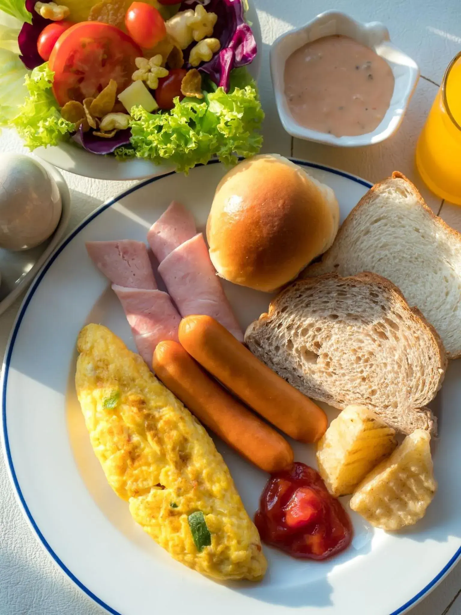 Restaurant/places to eat in Grand Jomtien Palace Hotel - SHA Extra Plus Restaurant/places to eat in Grand Jomtien Palace Hotel - SHA Extra Plus