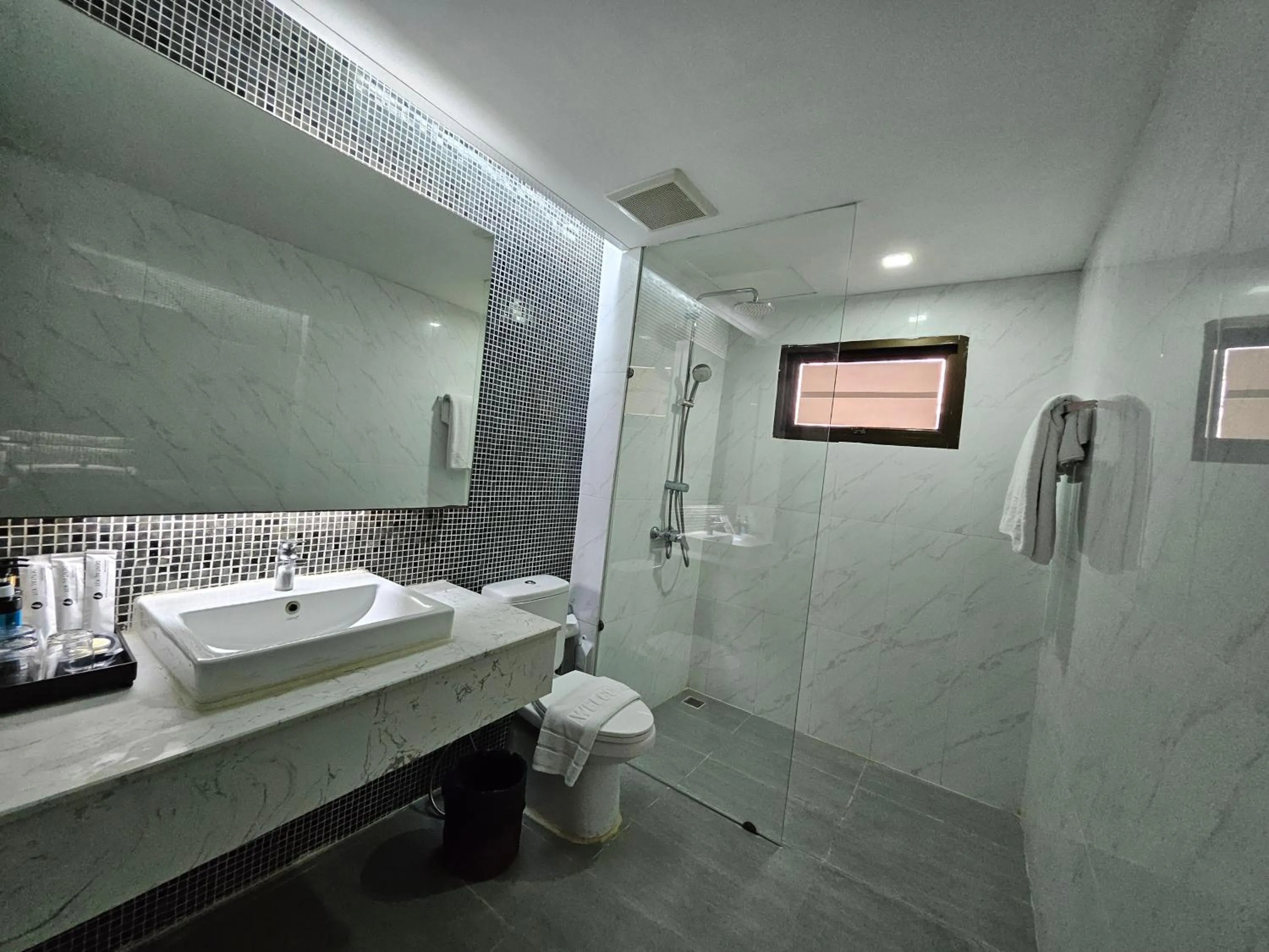 Shower in Grand Jomtien Palace Hotel - SHA Extra Plus