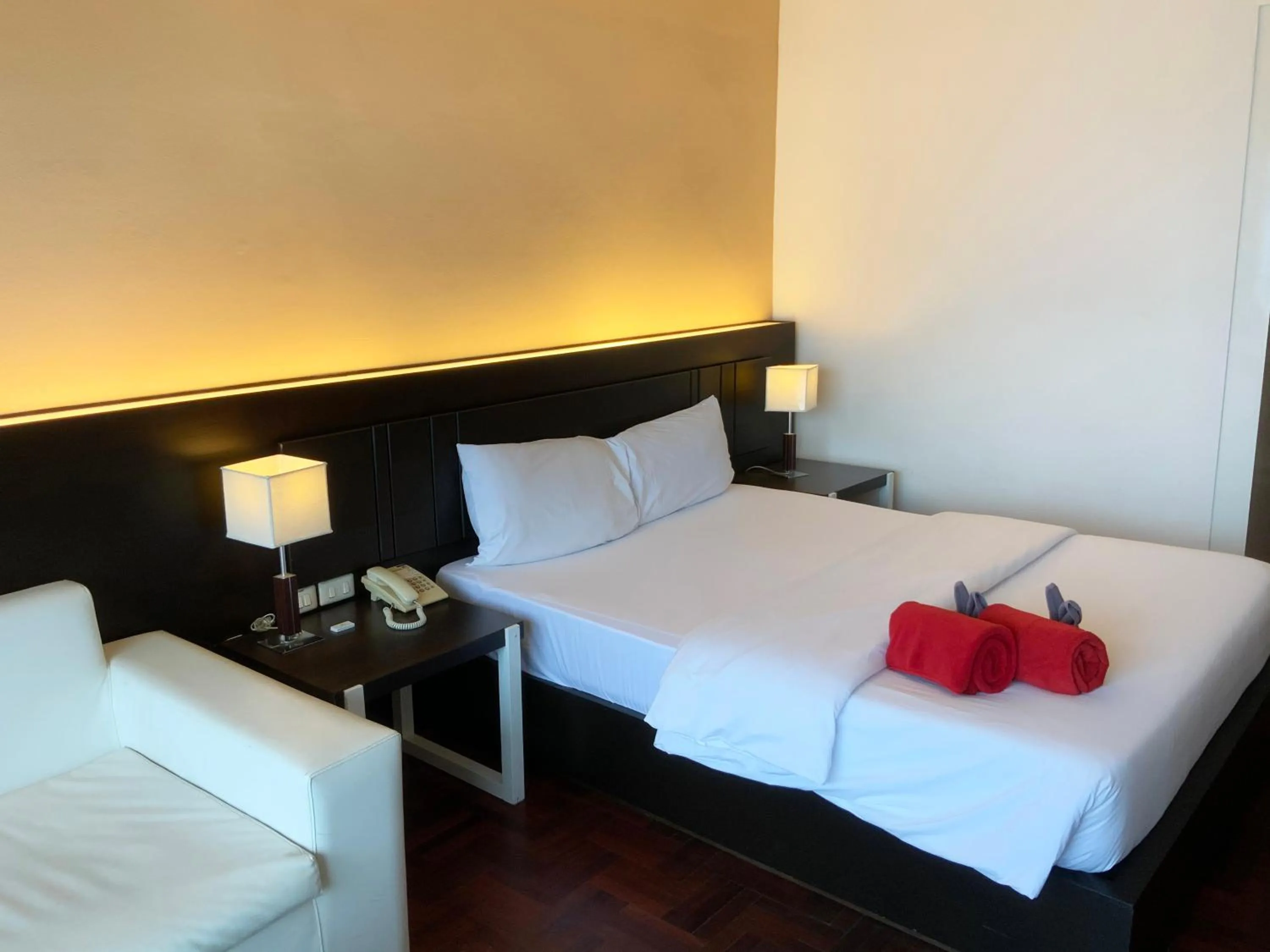 Bed in Grand Jomtien Palace Hotel - SHA Extra Plus