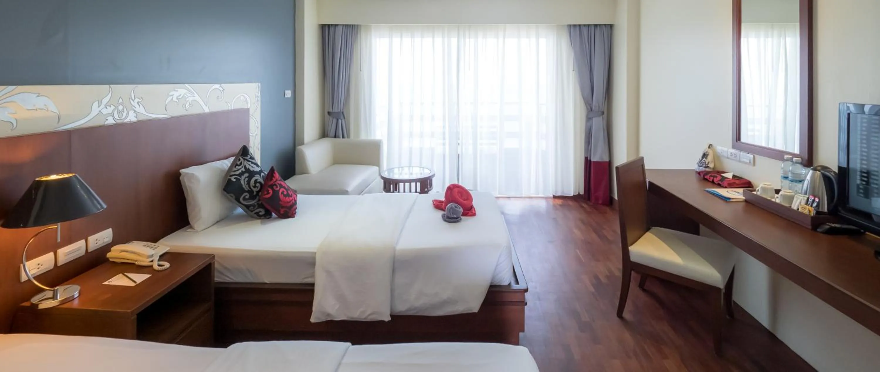Bed in Grand Jomtien Palace Hotel - SHA Extra Plus
