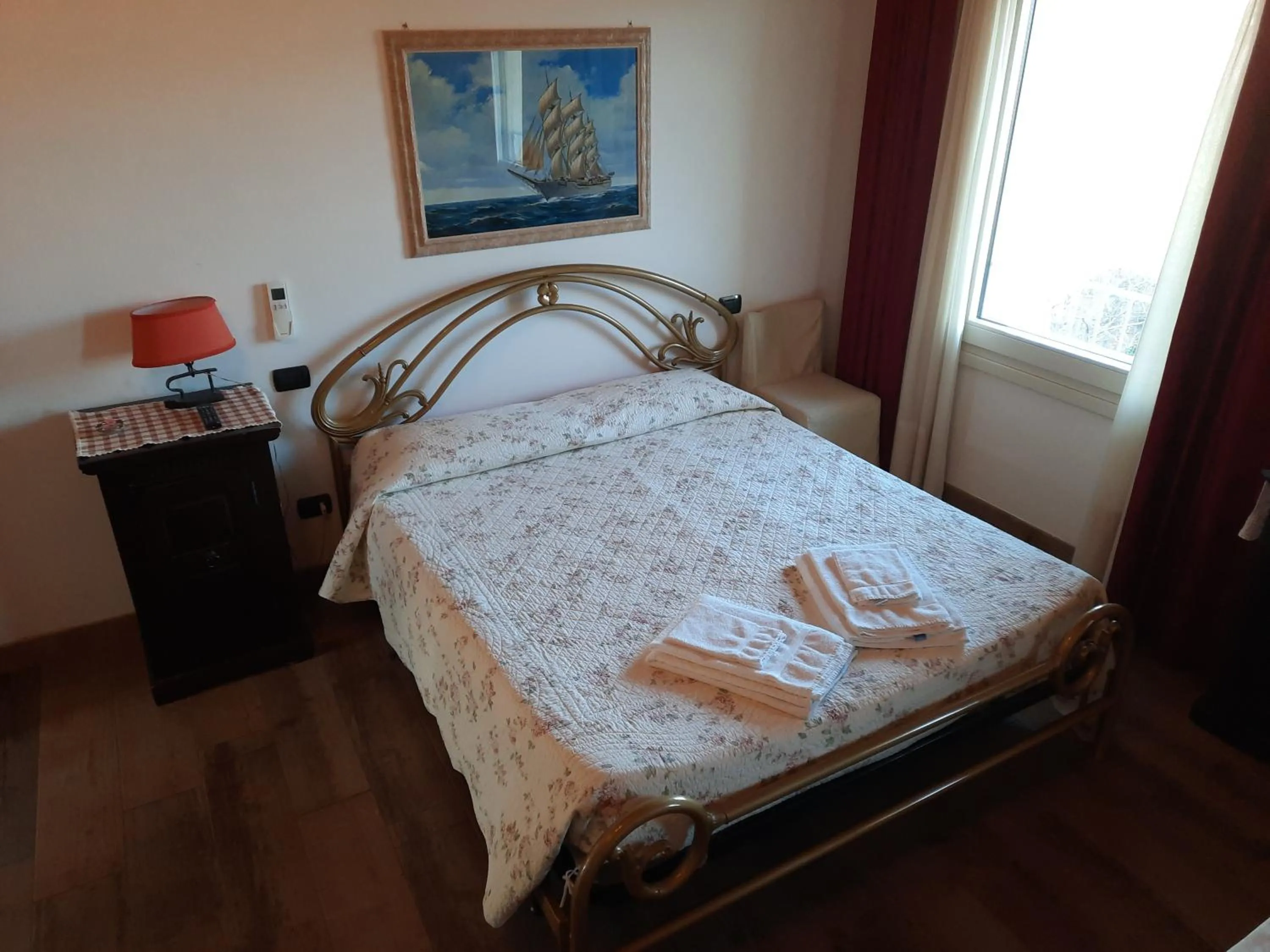 Photo of the whole room, Bed in B&B Casa Santa Lucia