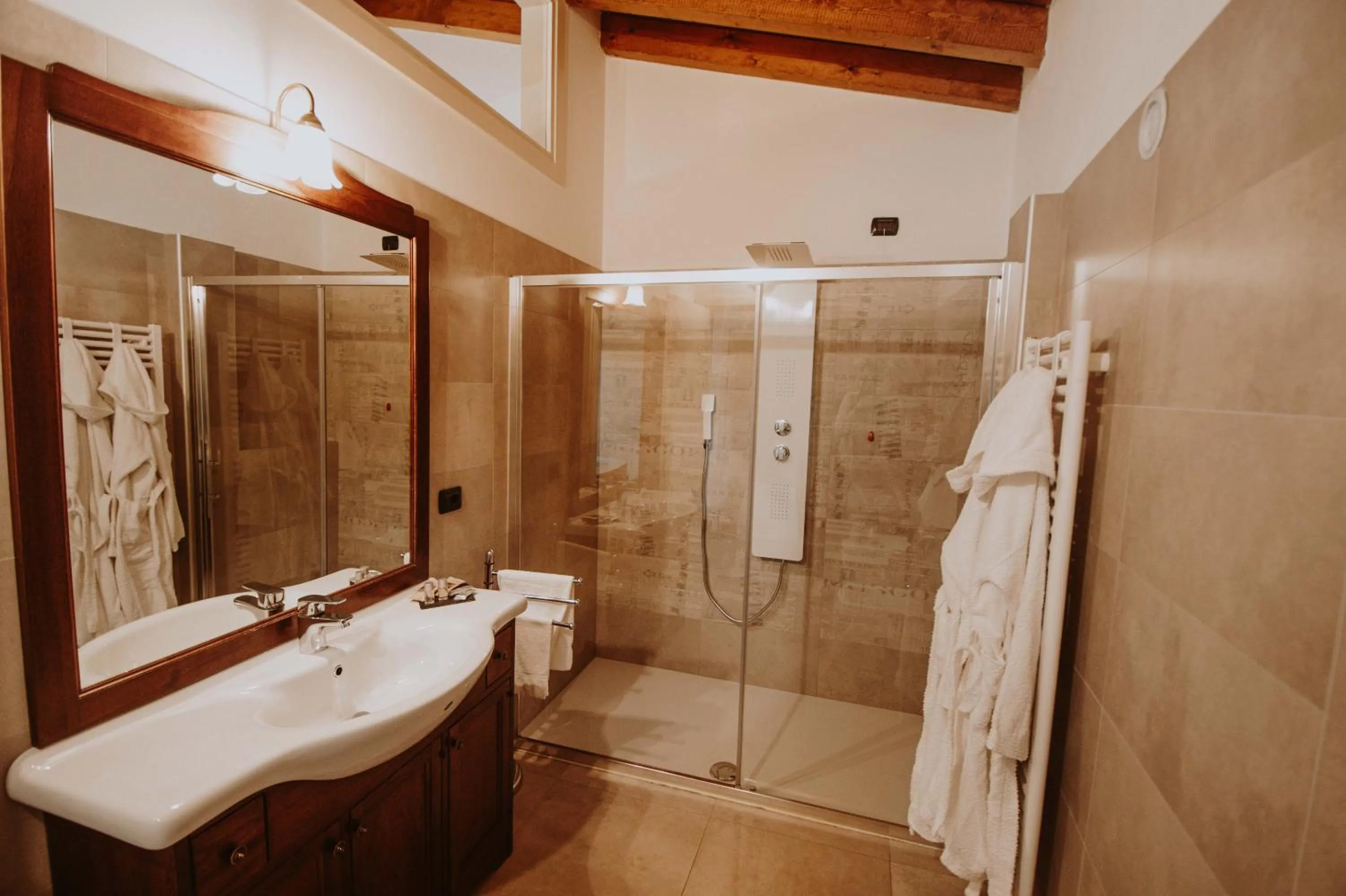 Bathroom in B&B Casa Santa Lucia