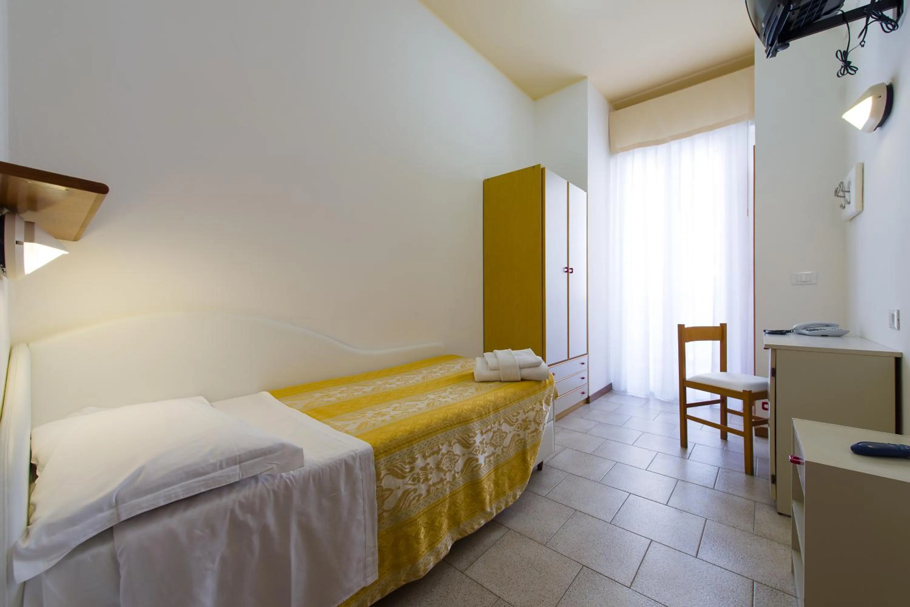 Bedroom, Bed in Hotel Galassia