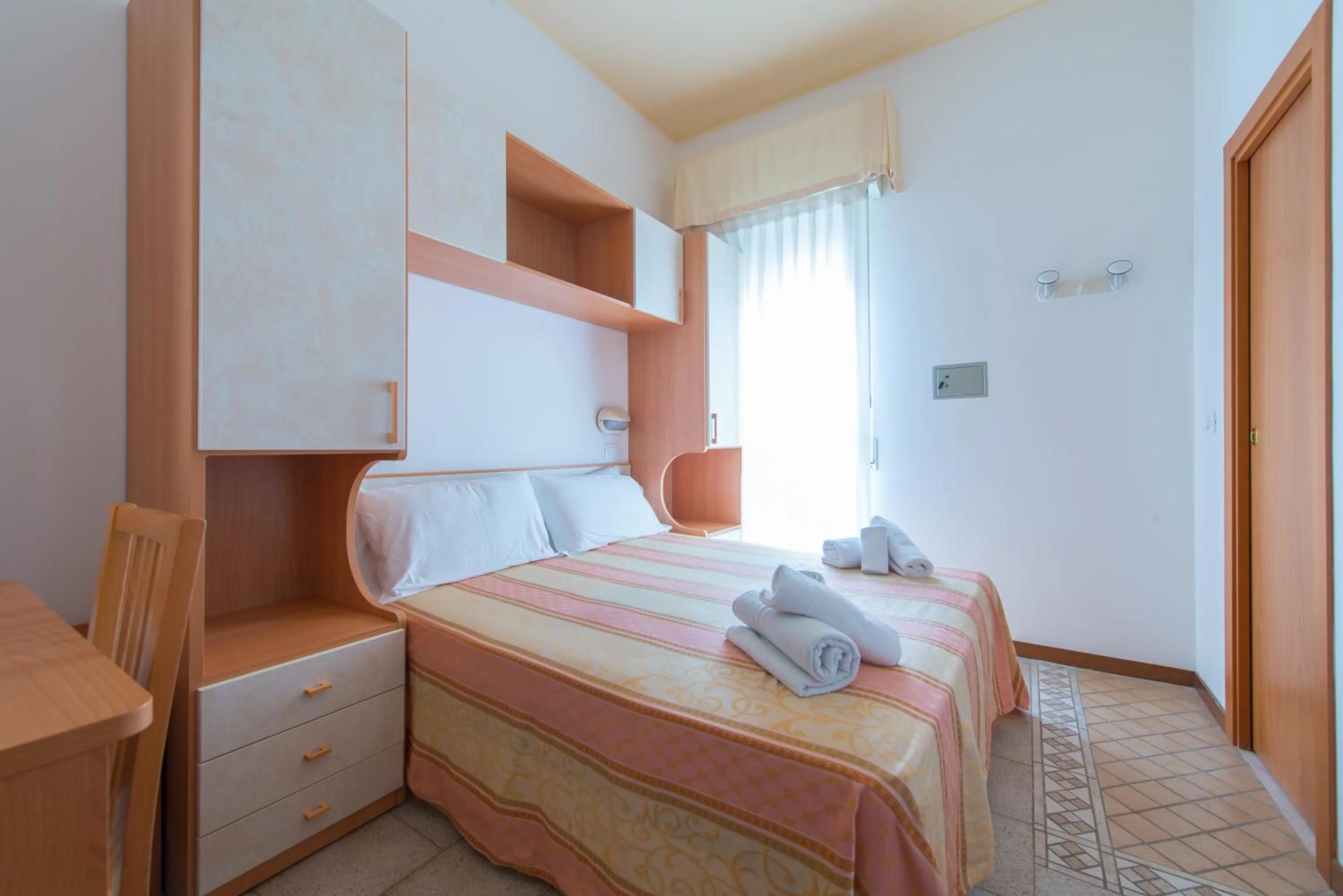 Bedroom, Bed in Hotel Galassia