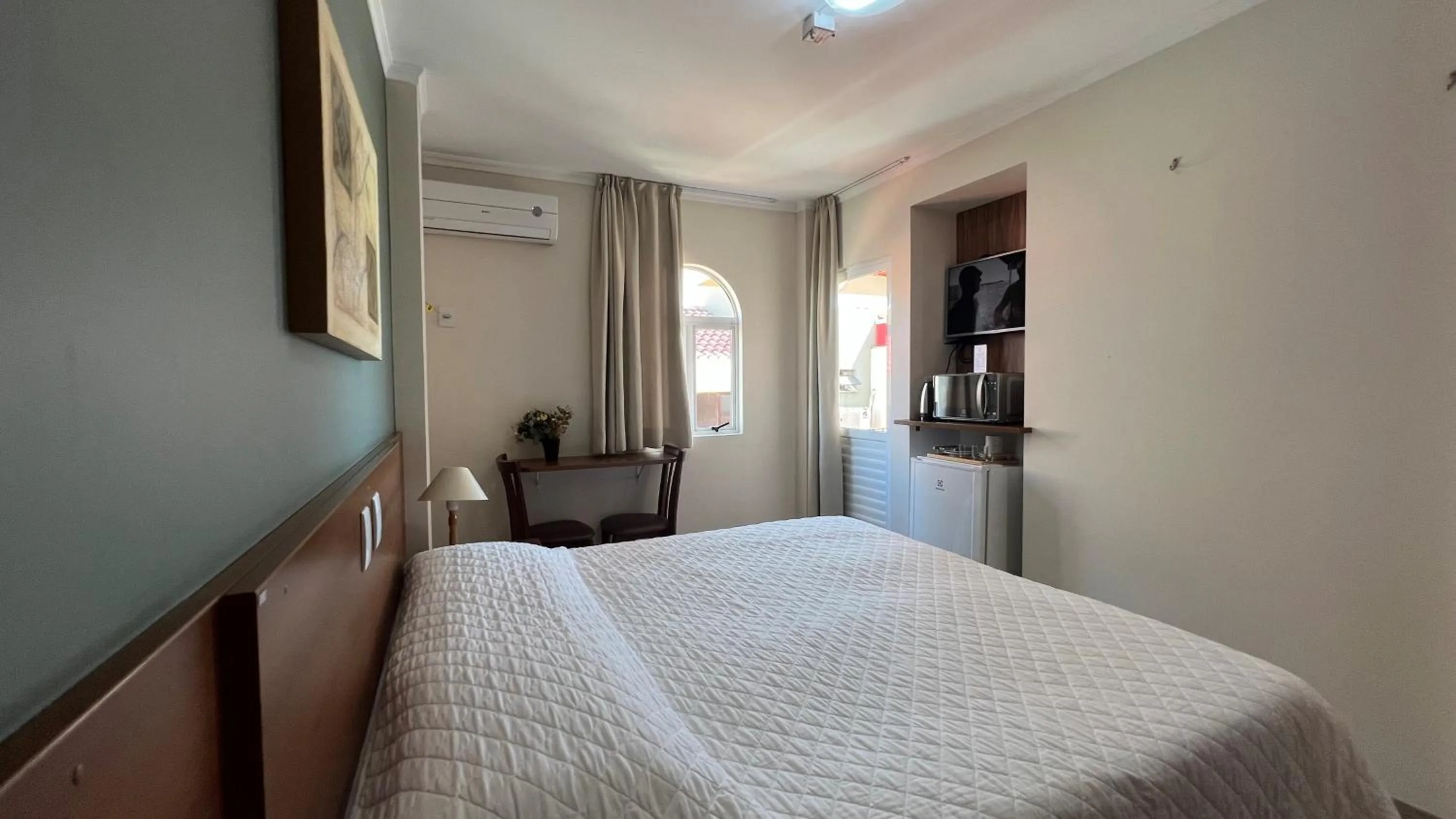 View (from property/room), Bed in Pousada Villa dos Açores