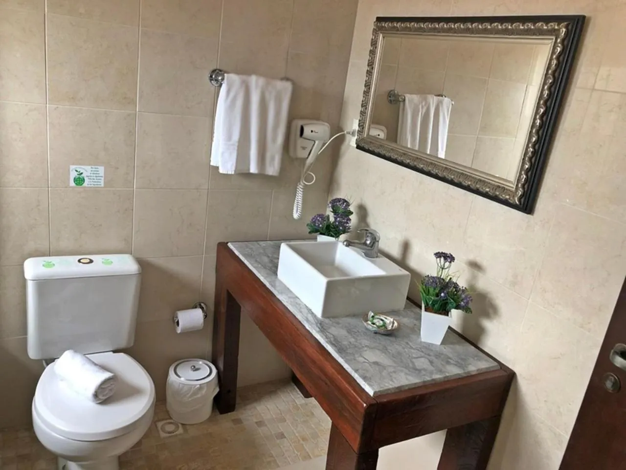 Bathroom in Pousada Villa dos Açores