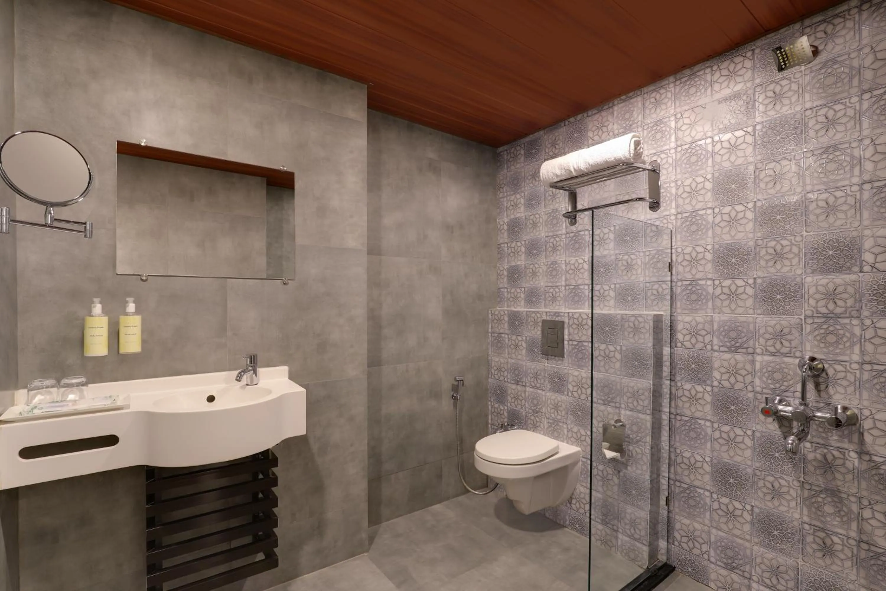 Bathroom in Lemon Tree Hotel, Dapoli