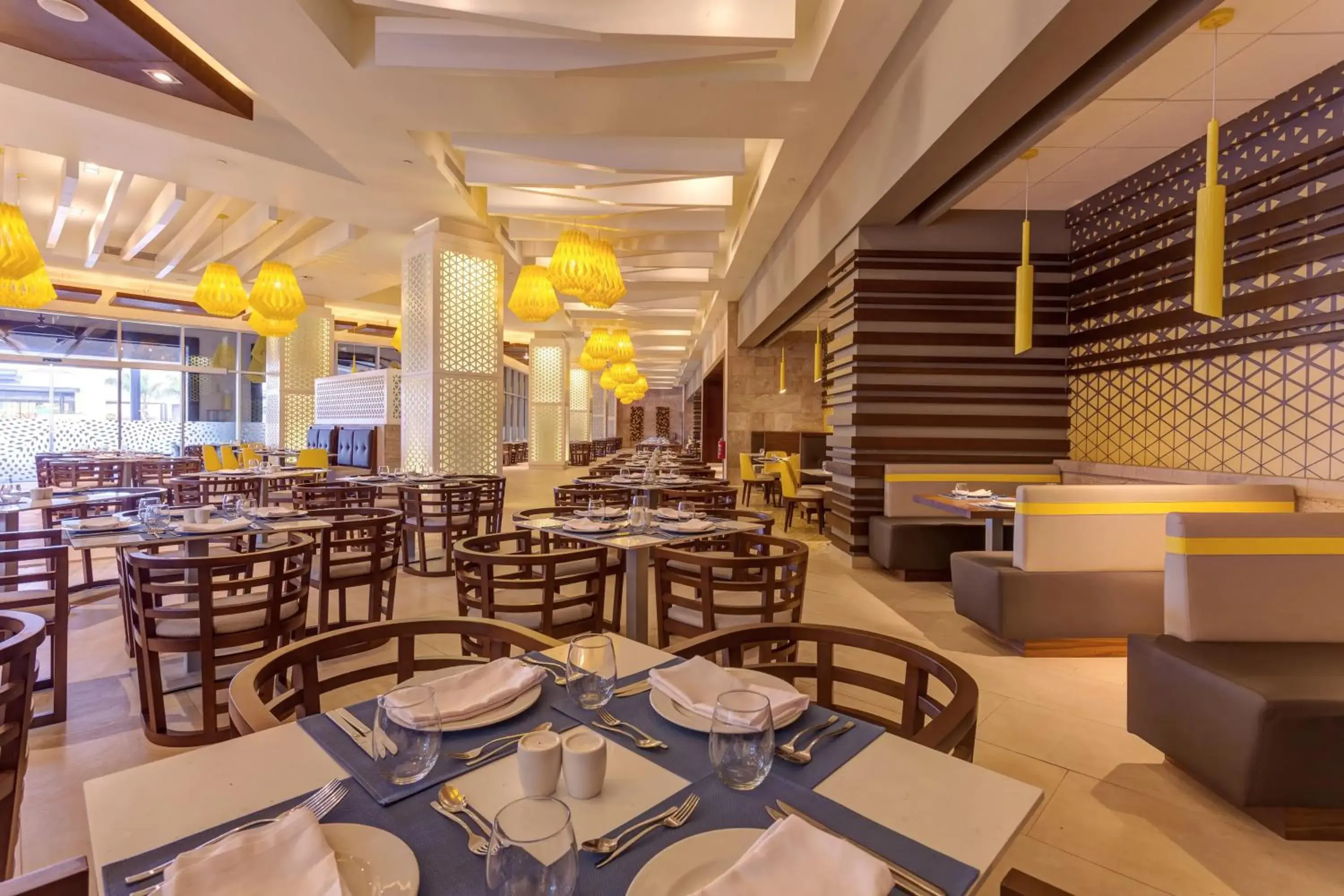 Restaurant/places to eat in Royalton Bavaro, An Autograph Collection All-Inclusive Resort & Casino Restaurant/places to eat in Royalton Bavaro, An Autograph Collection All-Inclusive Resort & Casino