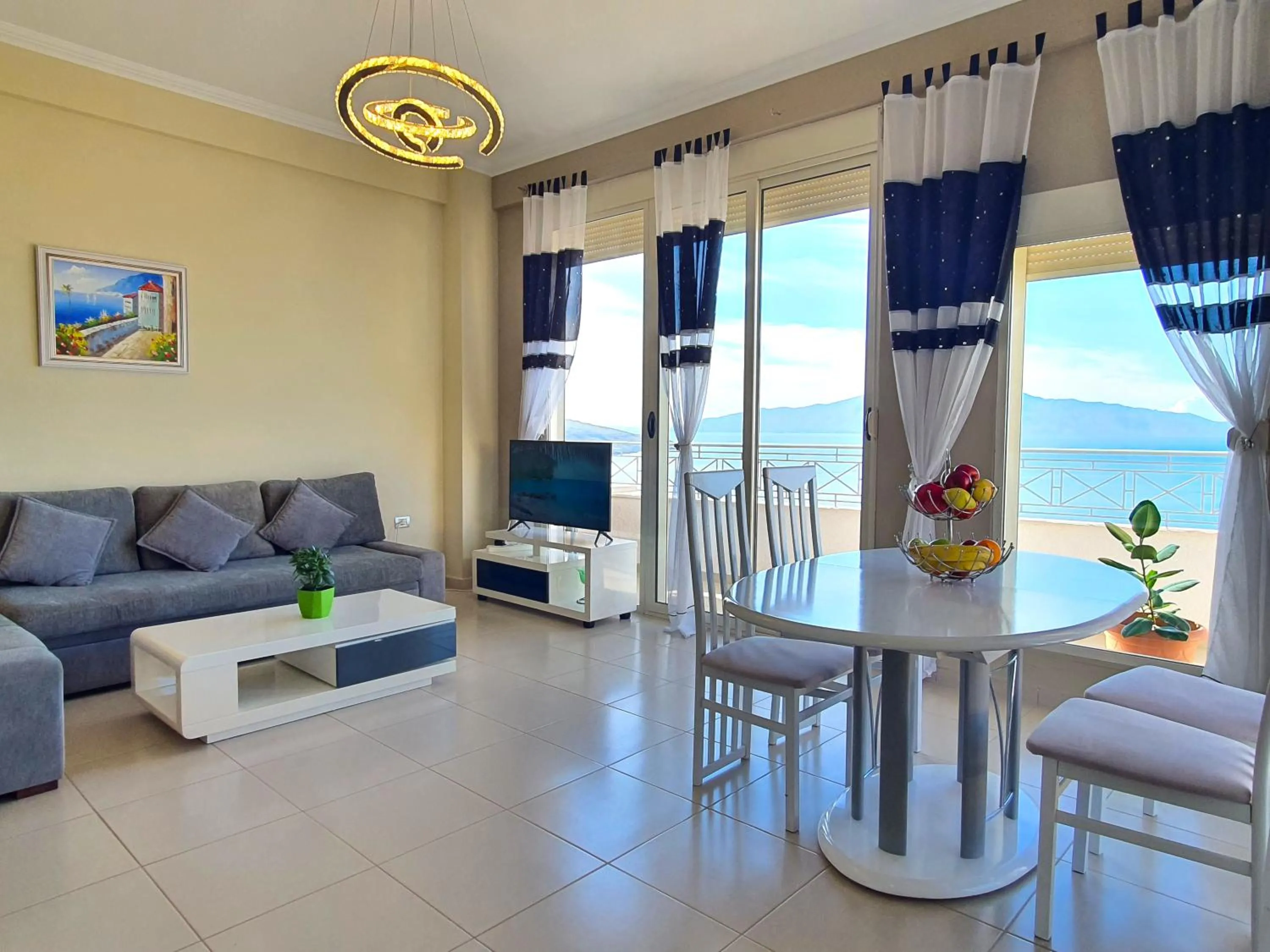 Apartment with Sea View in Melissa Apartments