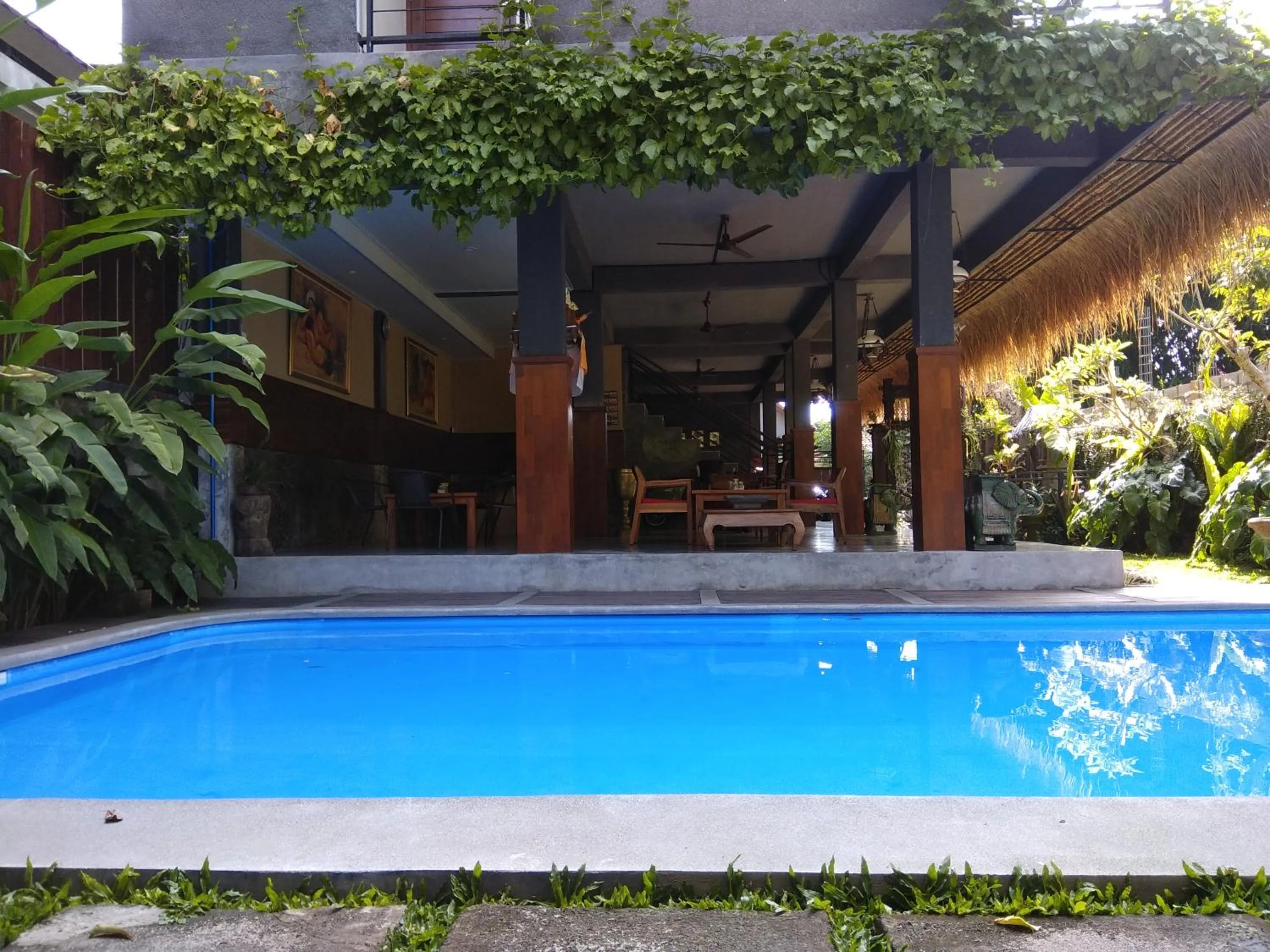 Swimming pool in Kencana Ubud by Mahaputra