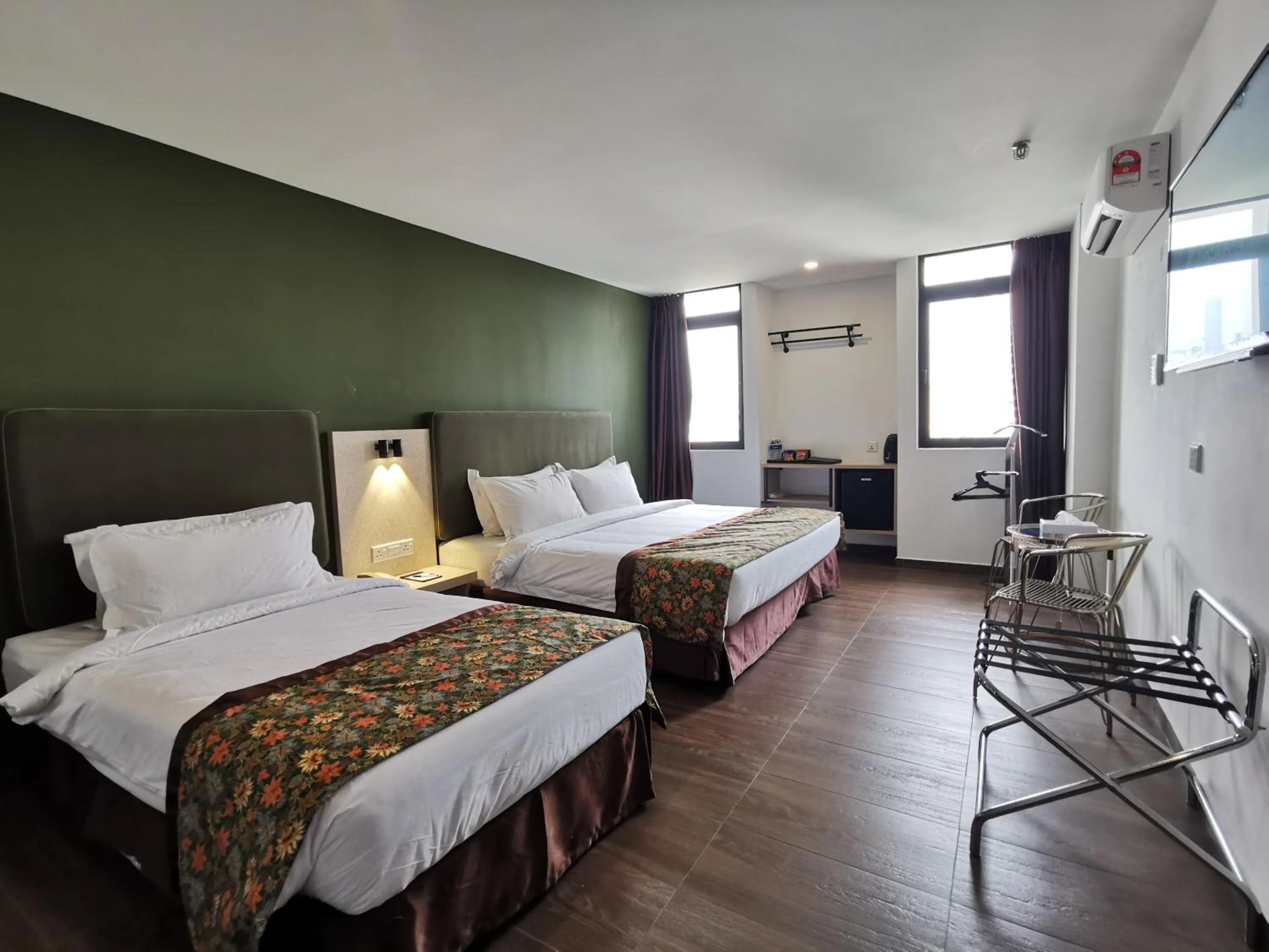 Bedroom, Bed in Leo Palace Hotel New Wing, WTC Kuala Lumpur