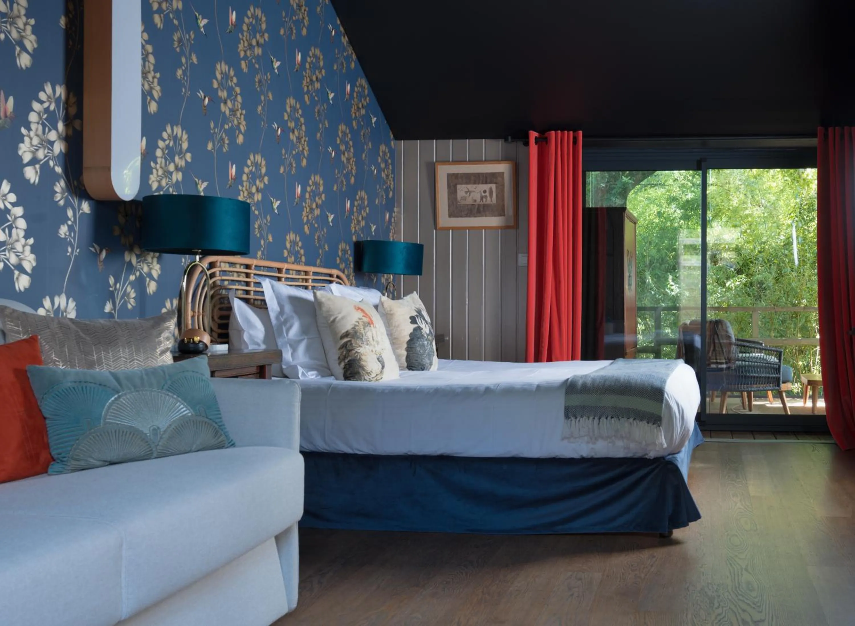 Bed in La Mare aux Oiseaux, The Originals Collection