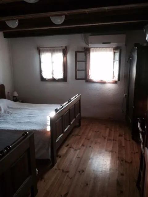 Bedroom, Bed in Tradicije Cigoc